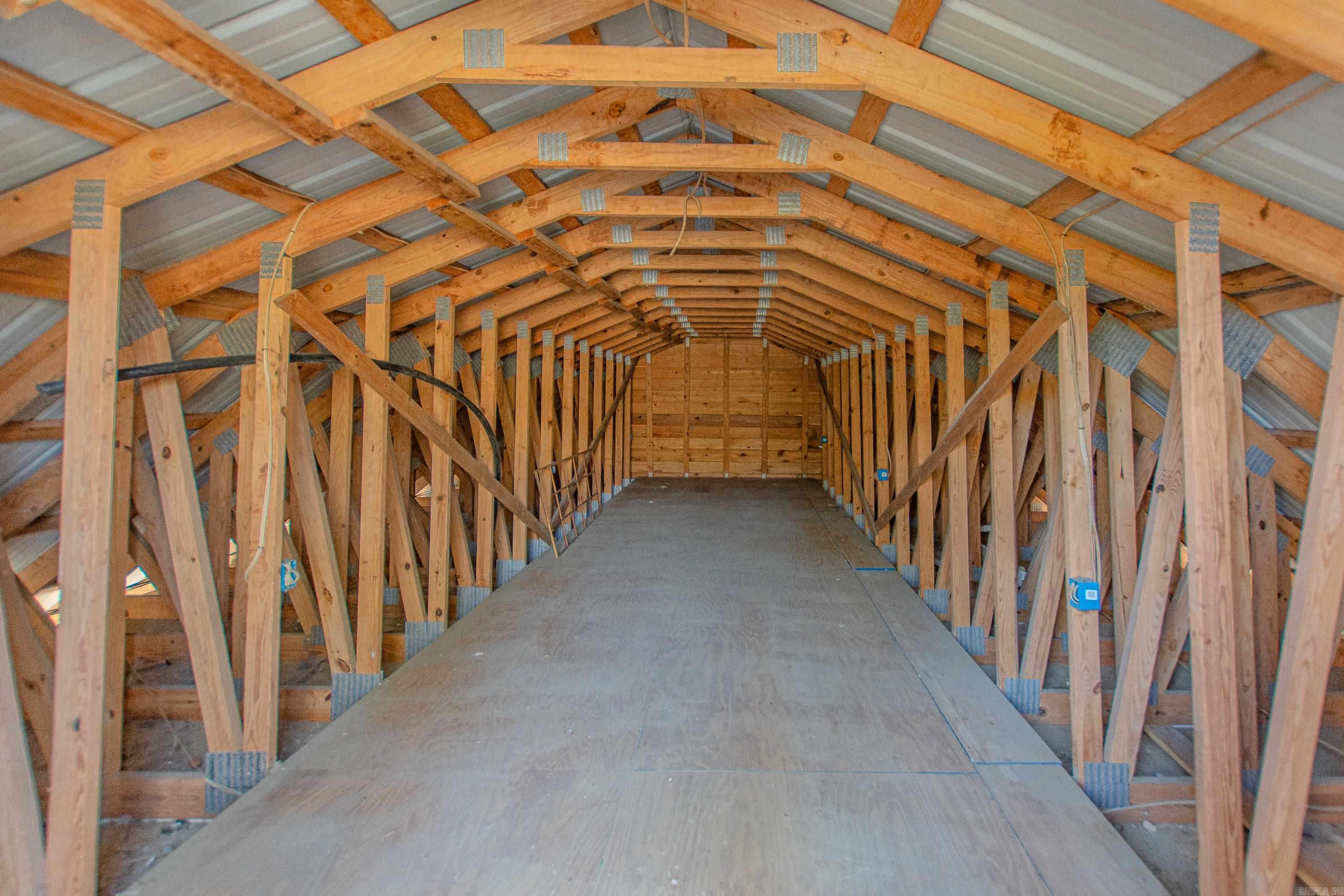 BRUSHY LAKE - Residential