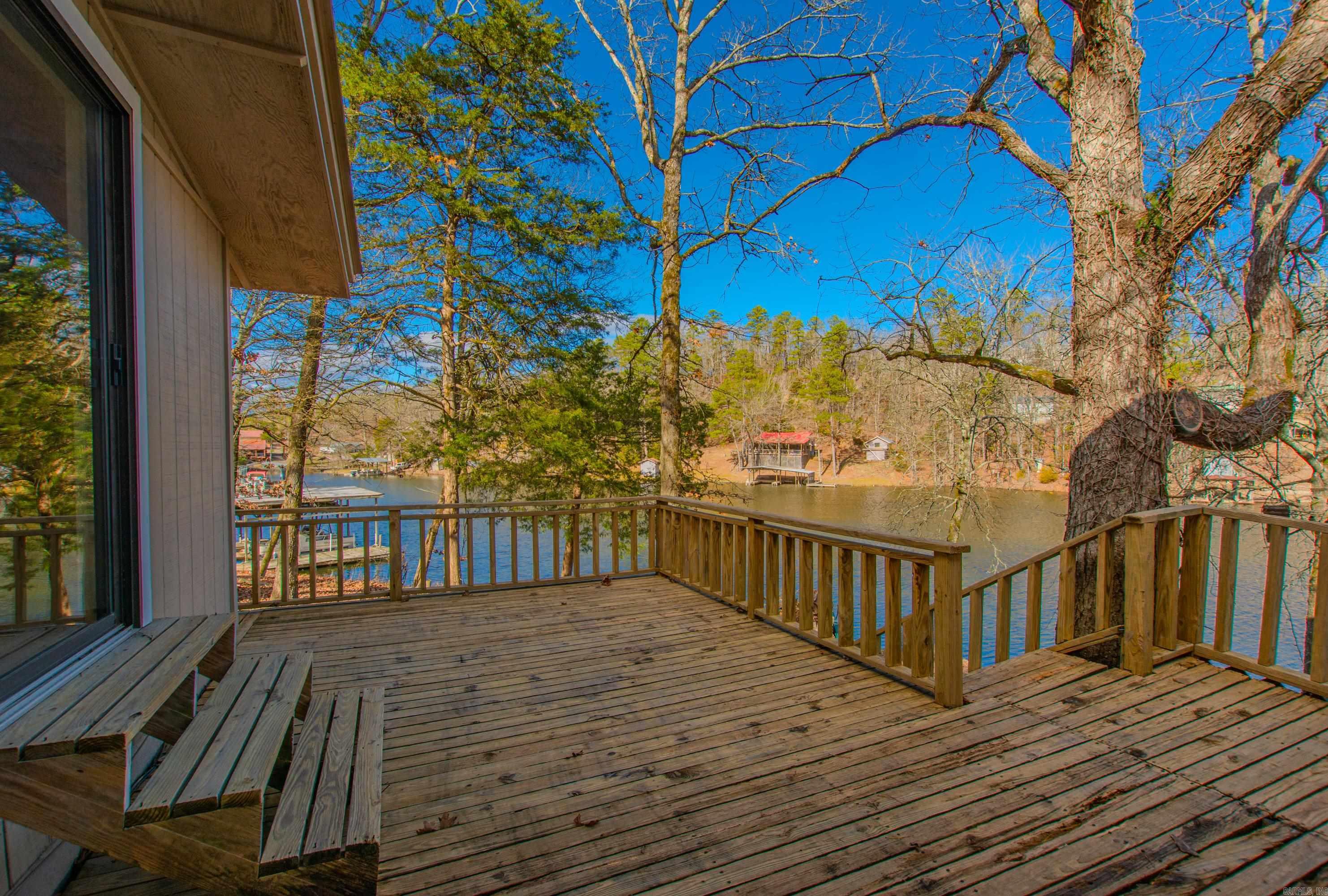 BRUSHY LAKE - Residential