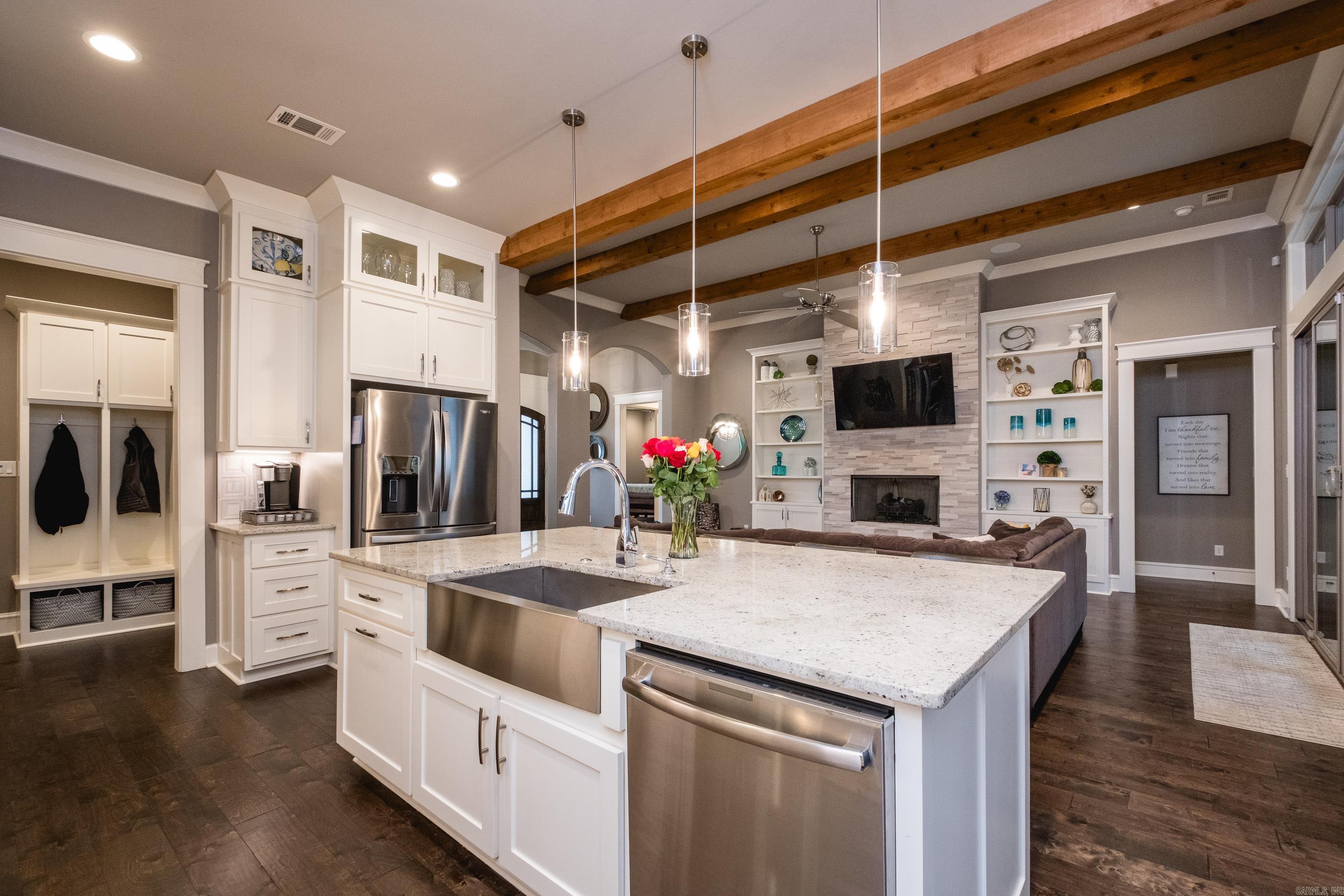 CHENAL VALLEY EPERNAY PLACE - Residential