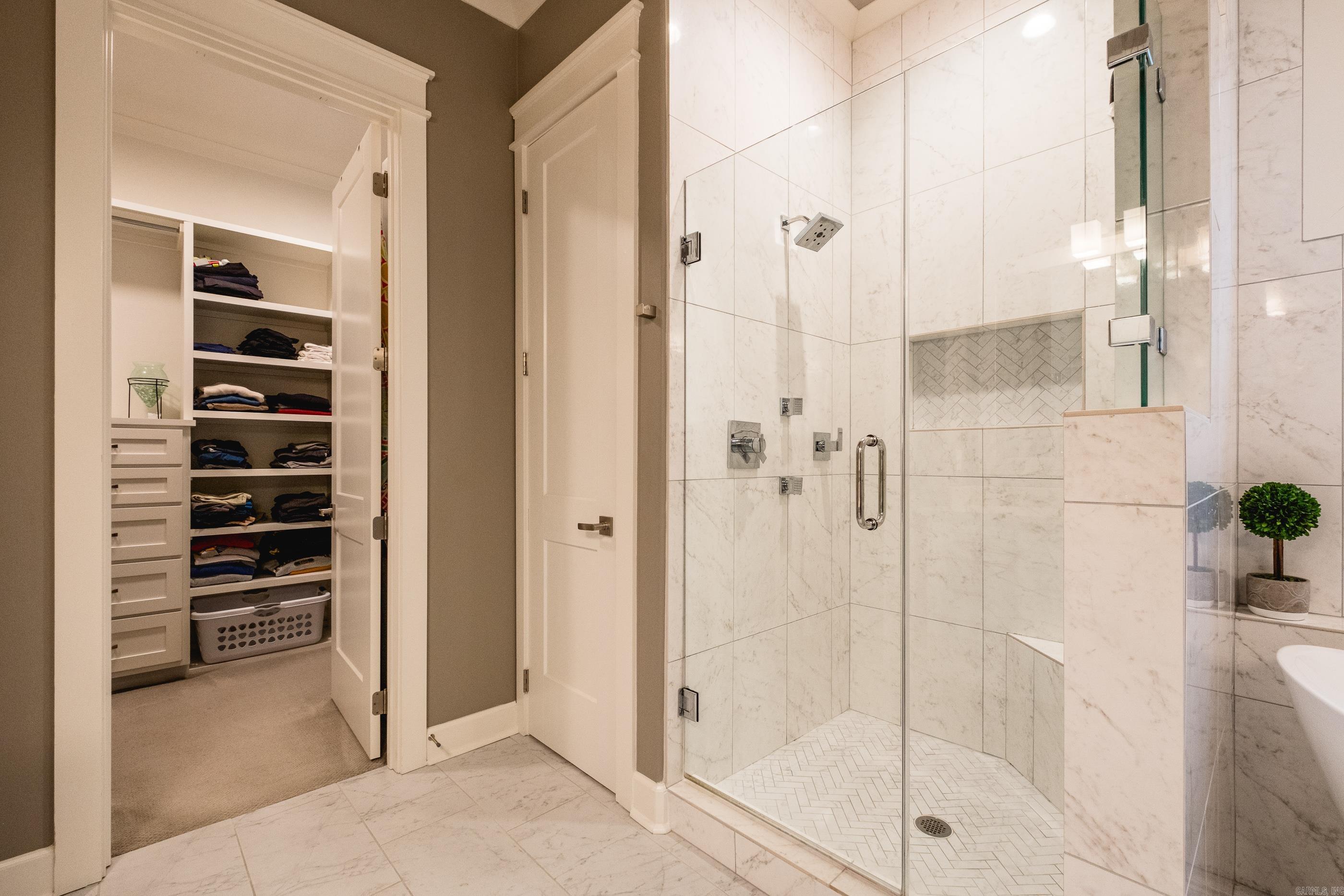 CHENAL VALLEY EPERNAY PLACE - Residential