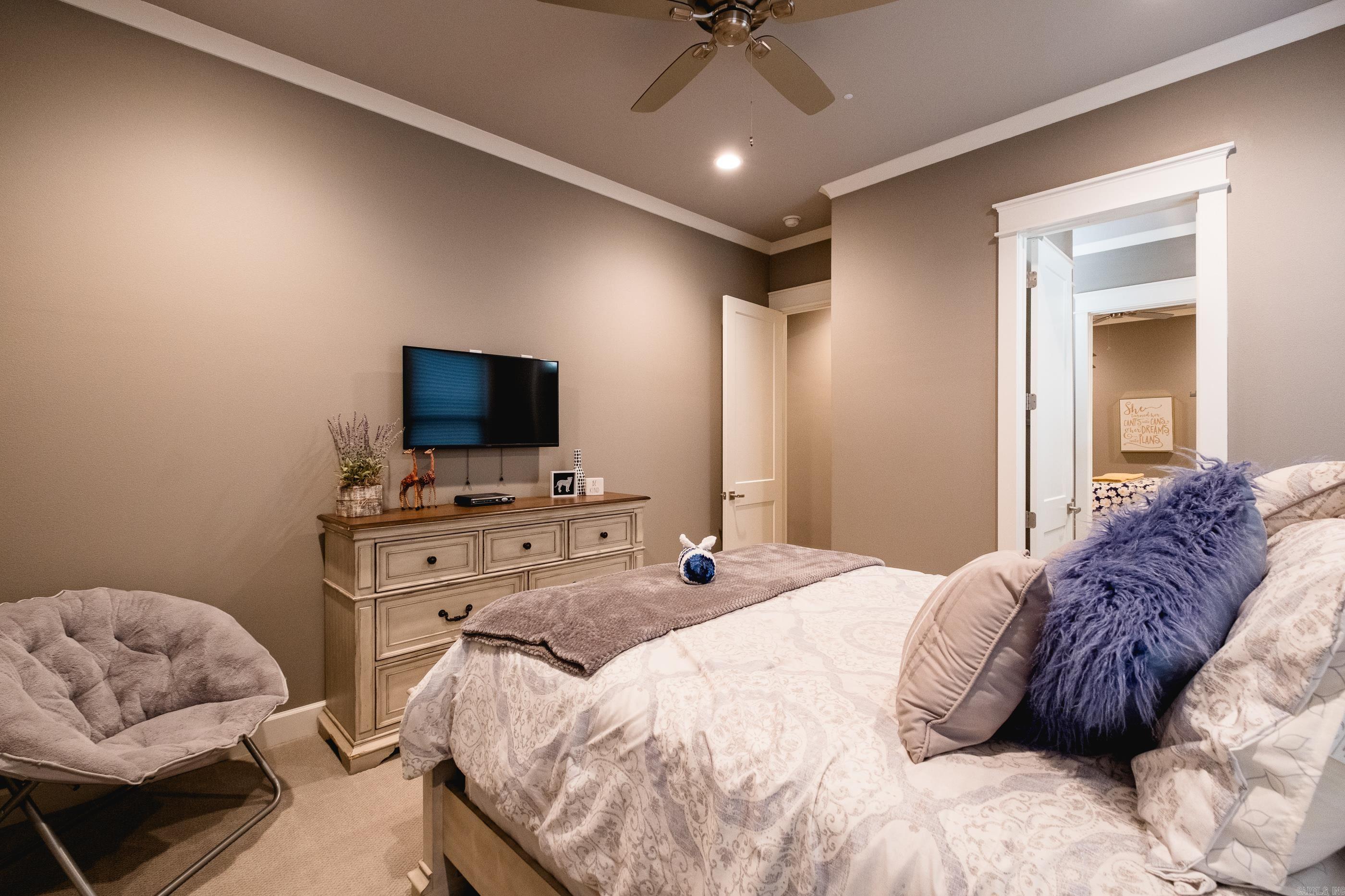 CHENAL VALLEY EPERNAY PLACE - Residential