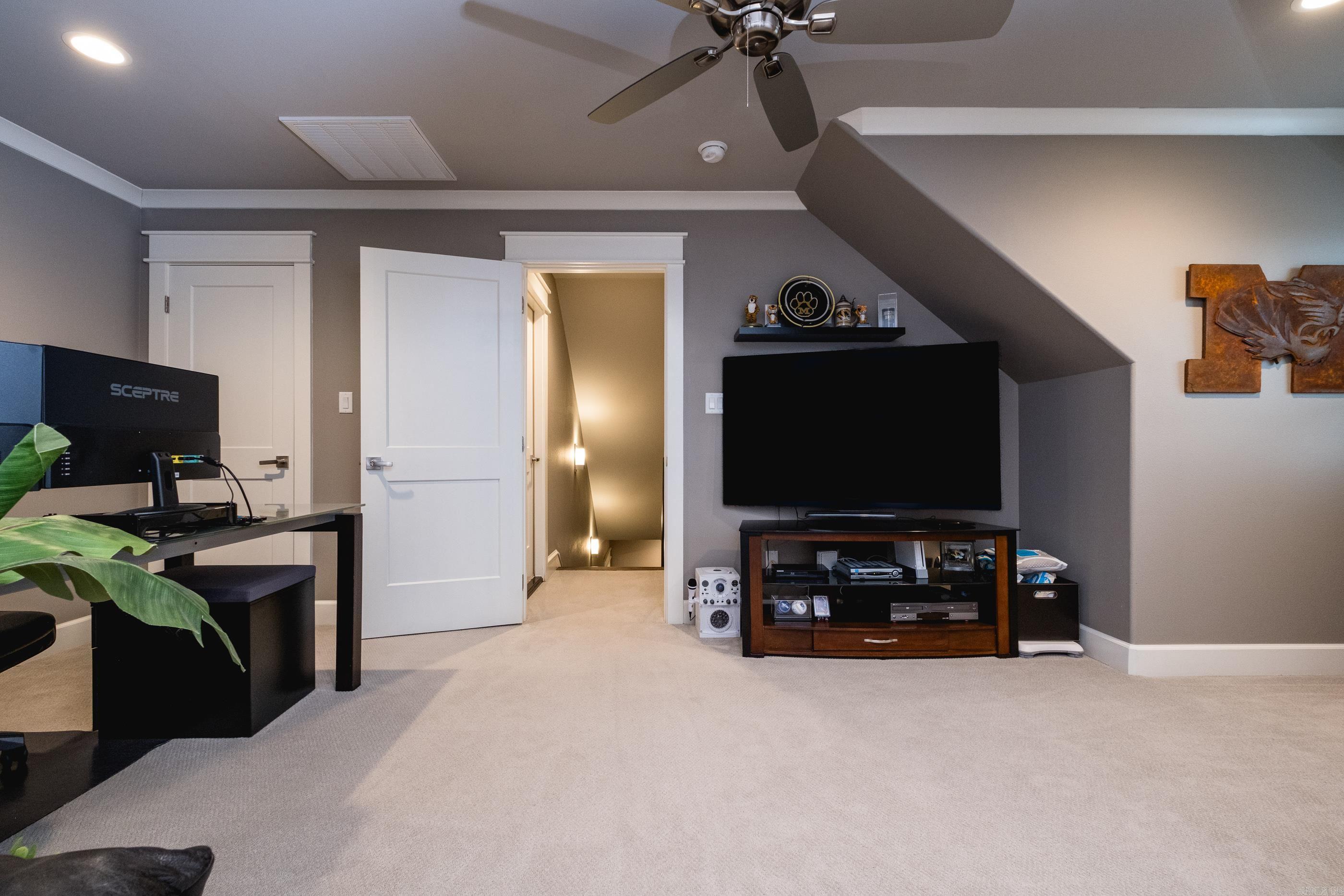 CHENAL VALLEY EPERNAY PLACE - Residential