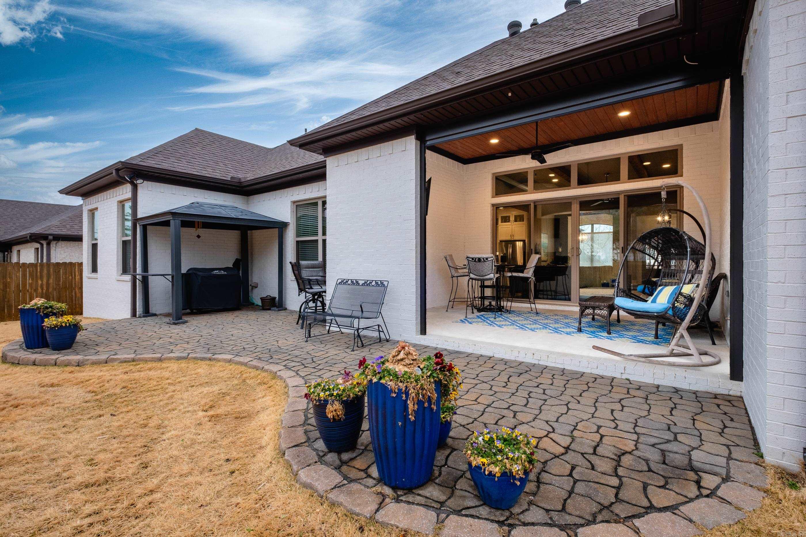 CHENAL VALLEY EPERNAY PLACE - Residential