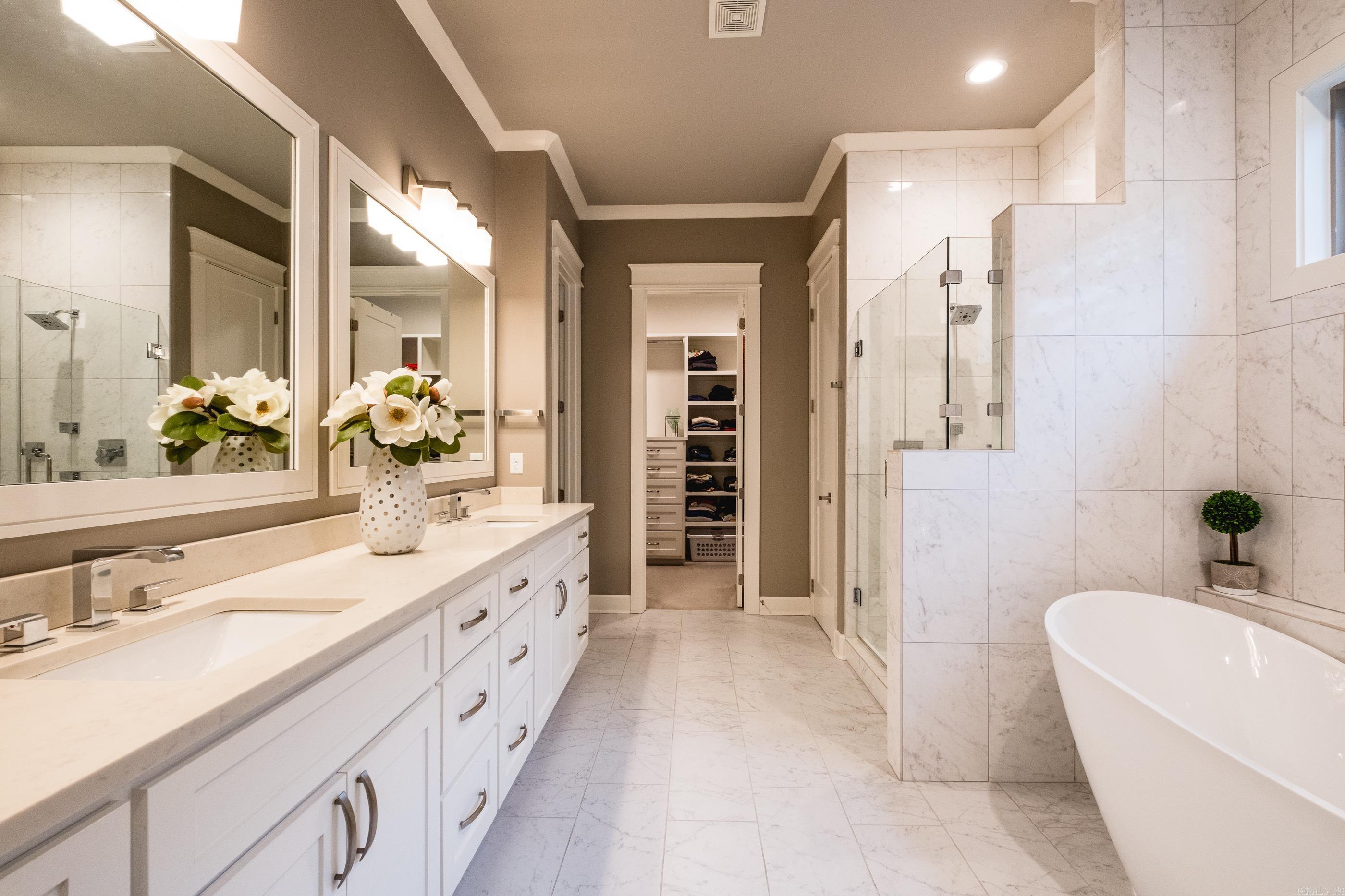 CHENAL VALLEY EPERNAY PLACE - Residential