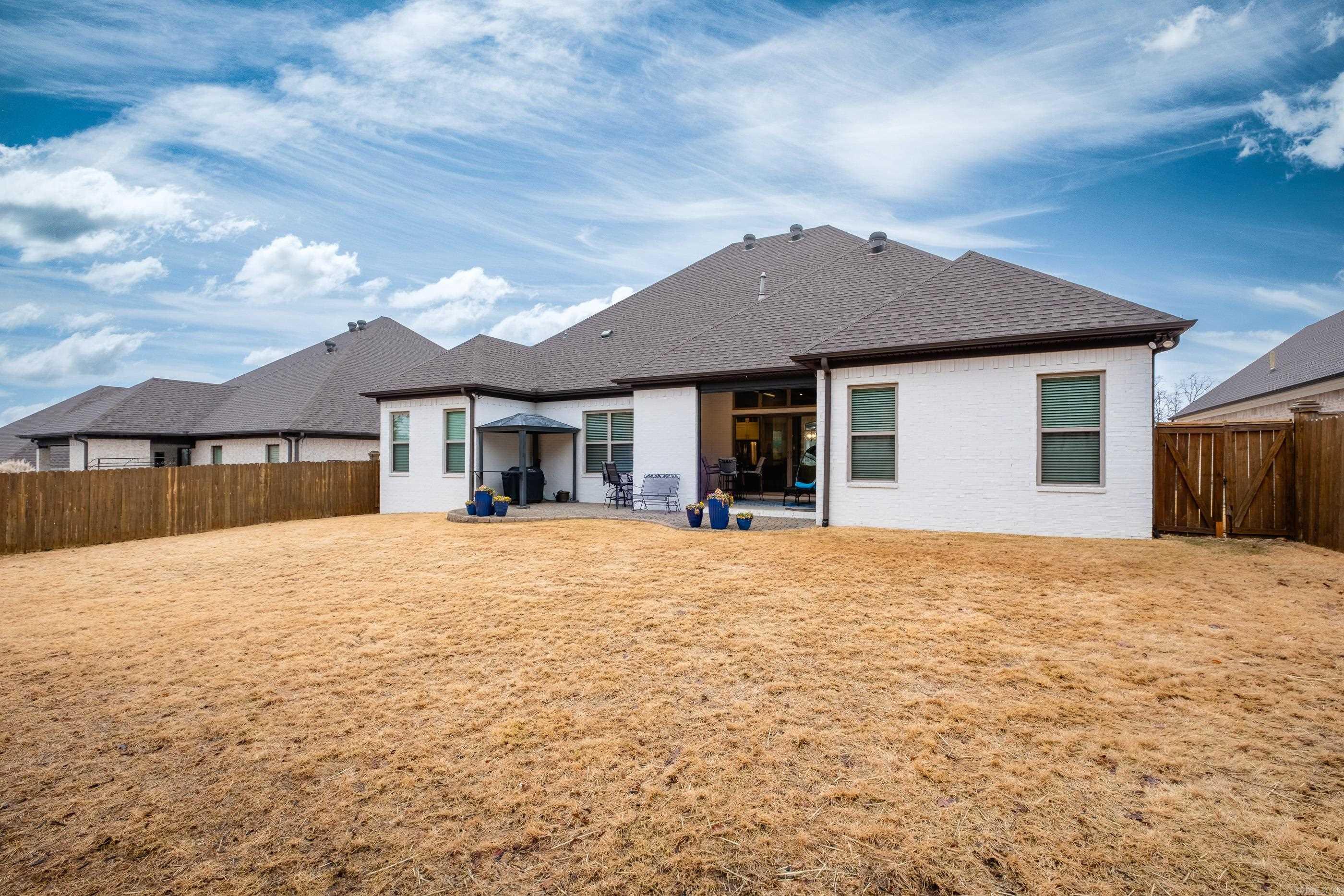 CHENAL VALLEY EPERNAY PLACE - Residential