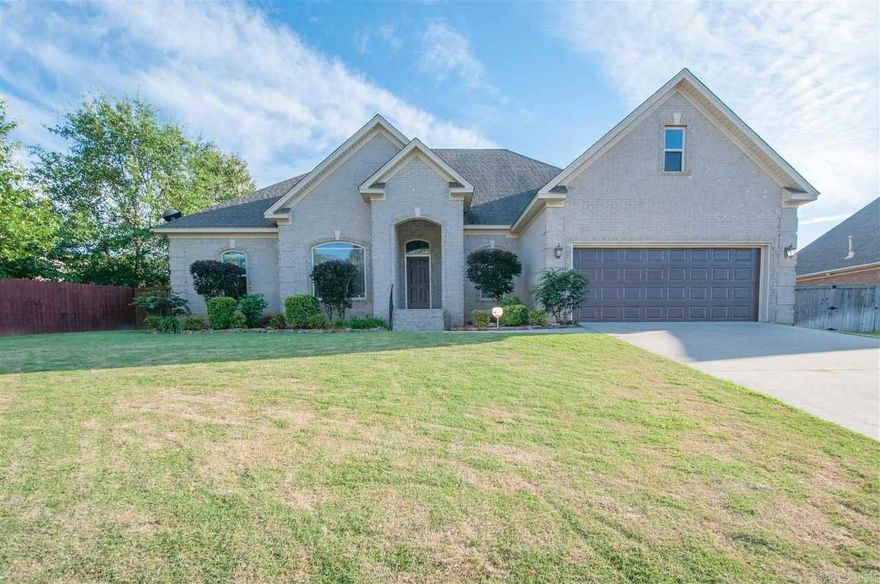 Beautiful 5 bedroom home in Maumelle Valley Estates. Formal Living, Dining, Family Room. Many New Updates. Ceramic tile, Carpet, Paint, Granite Counter tops in kitchen, Appliances, New tile and custom shower in Master, all done in 2016. Wonderful large master closet! 5th bedroom upstairs could be game room. Covered patio and large backyard.