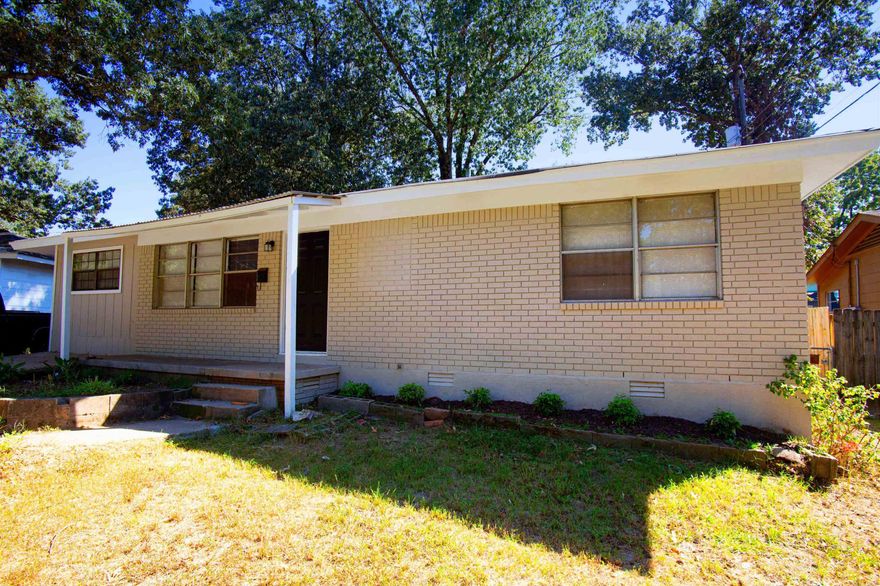 Newly remodeled 3BD in SWLR that is waiting for you to call home. New paint and flooring throughout. Large yard with a covered back patio. The lease for this property is for 2 years with a 3% increase after the first year. Income has to be 3x the amount of rent unless you have a housing voucher. **ALL PROPERTIES MAY NOT BE MOVE-IN READY**