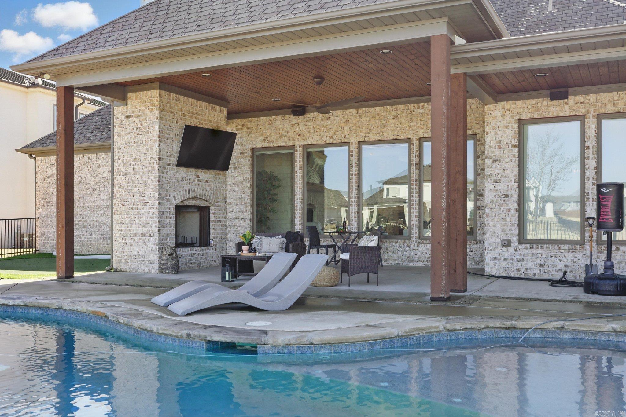 WEST LAKE VILLAGE - Residential