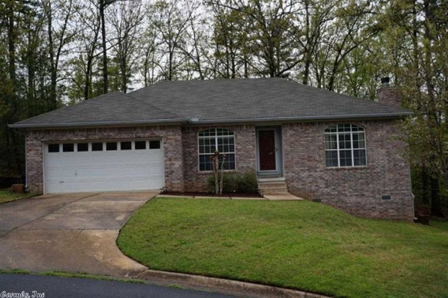 Beautiful home on Cul-de-sac.  Large Great room with Crown molding and Trey Ceiling.  Cozy fire place, with ornate mantel.  Large formal dining room.  Kitchen over looks private tree covered back yard.  Lots of Cabinets in kitchen with breakfast area.  All bedrooms are large.  Very large master bedroom.  The master bath has a whirl pool tub, his and her closets and a separate shower.  There is also a large vanity with two sinks.  New roof in 2010.  Price has been reduced $15000.00