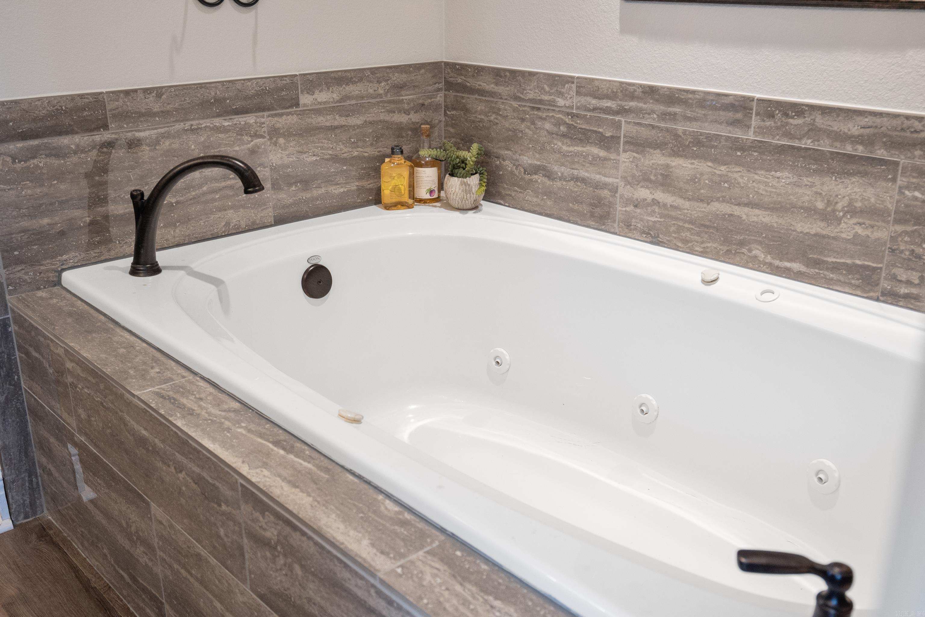 WATERS EDGE HPR - Residential