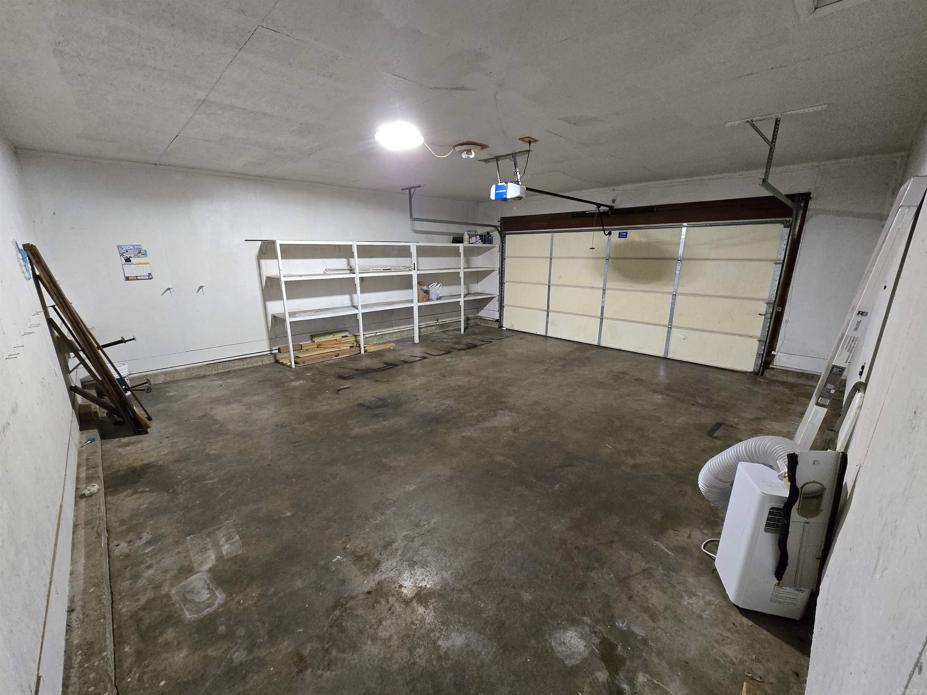 BECKER GREGG MEADOWS - Residential