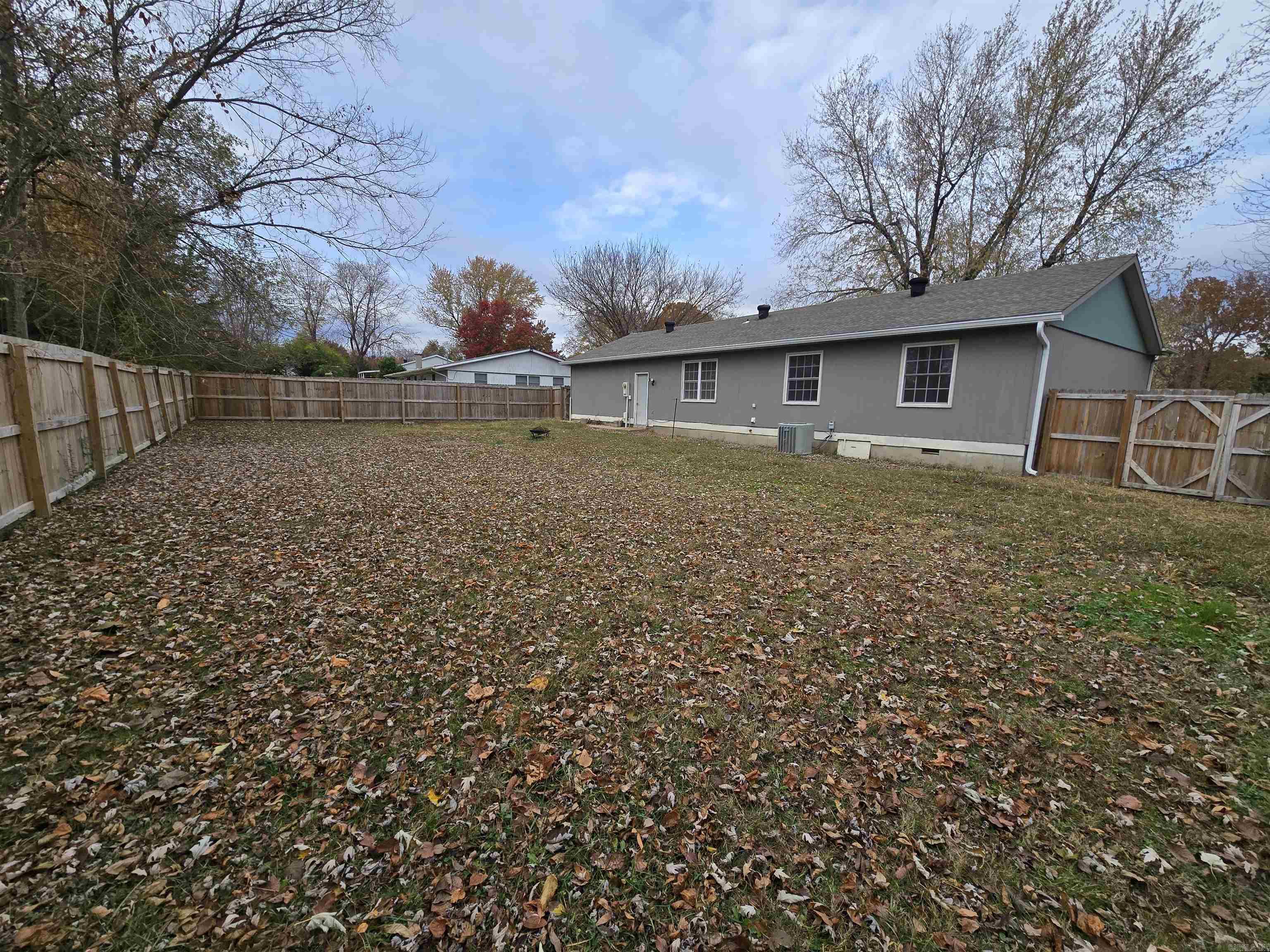 BECKER GREGG MEADOWS - Residential