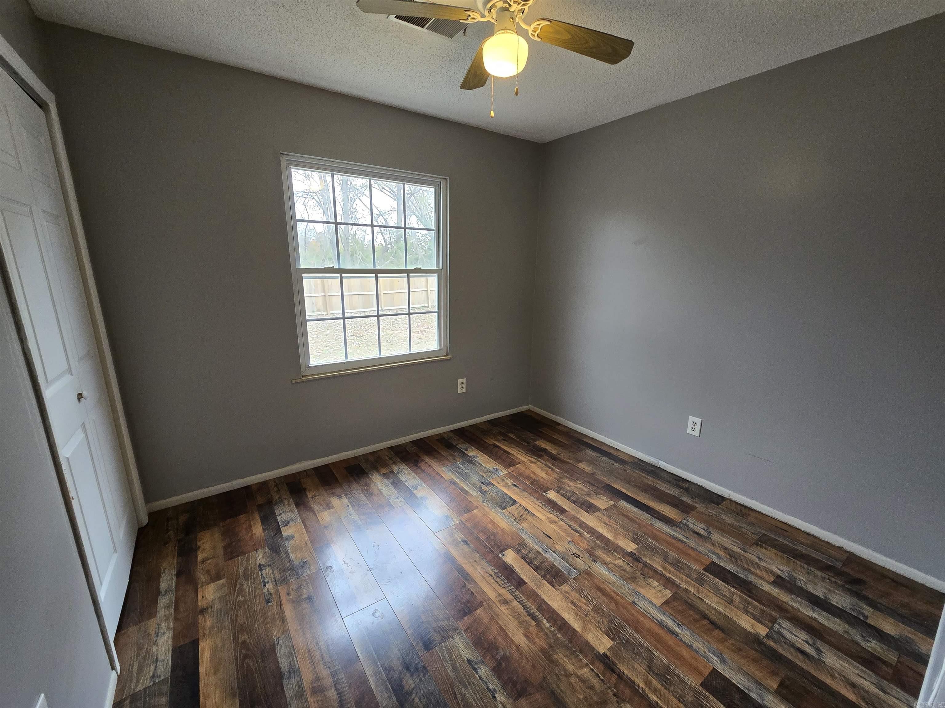 BECKER GREGG MEADOWS - Residential