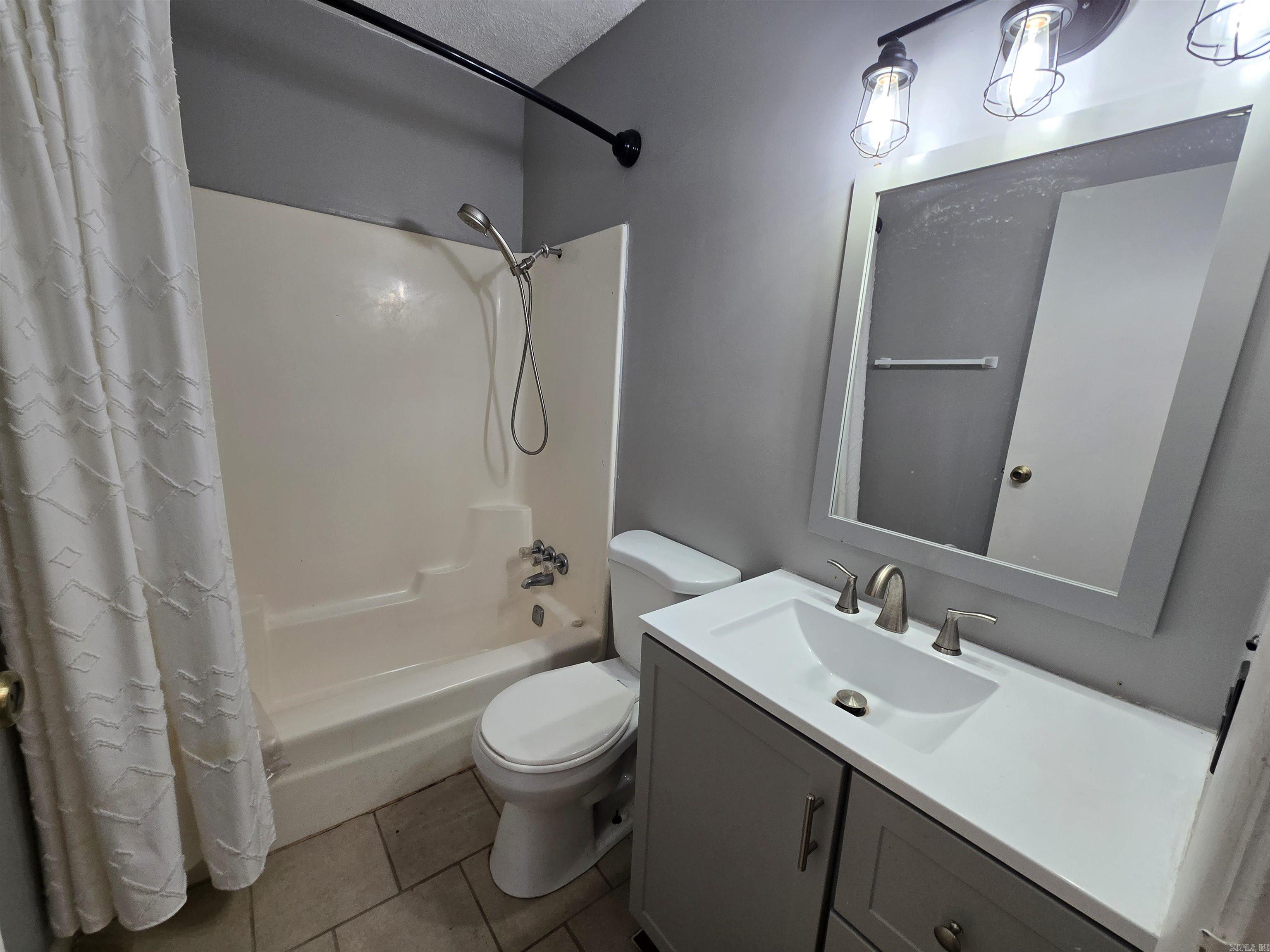 BECKER GREGG MEADOWS - Residential