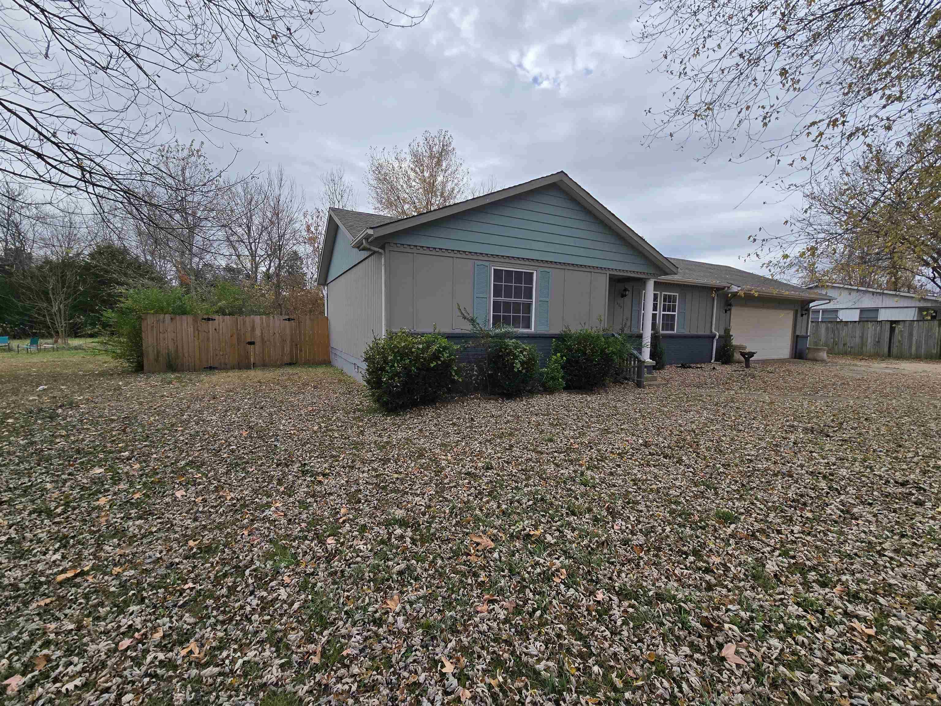 BECKER GREGG MEADOWS - Residential