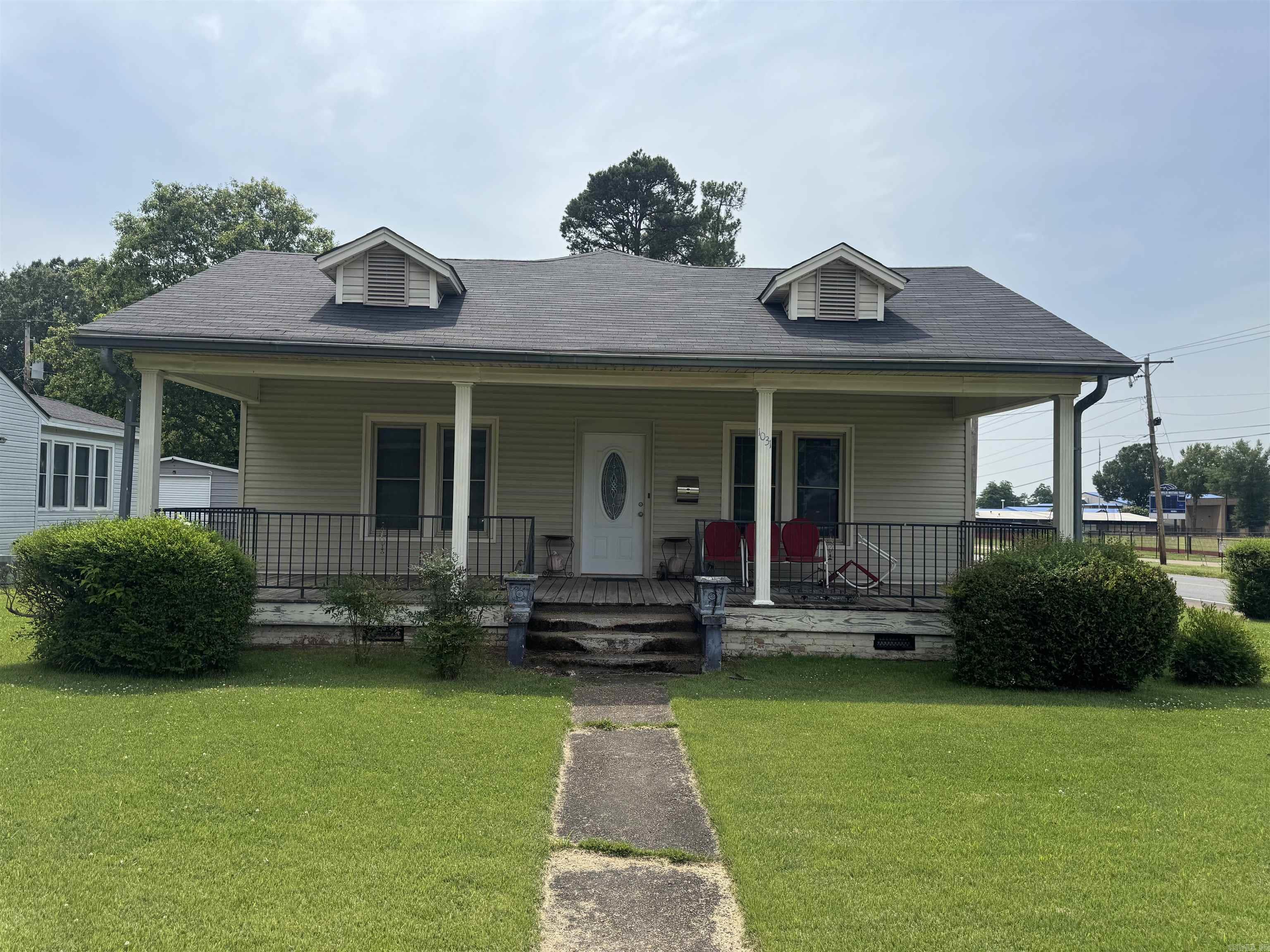 Welcome to this 3 bedrooms,1.5-bath single-story home with 1,716 square feet of living space, it has a comfortable layout that is perfect for a family, first time buyers seeking single level living. It sits on a nice corner lot with nice front porch so that sit and enjoy the outside.