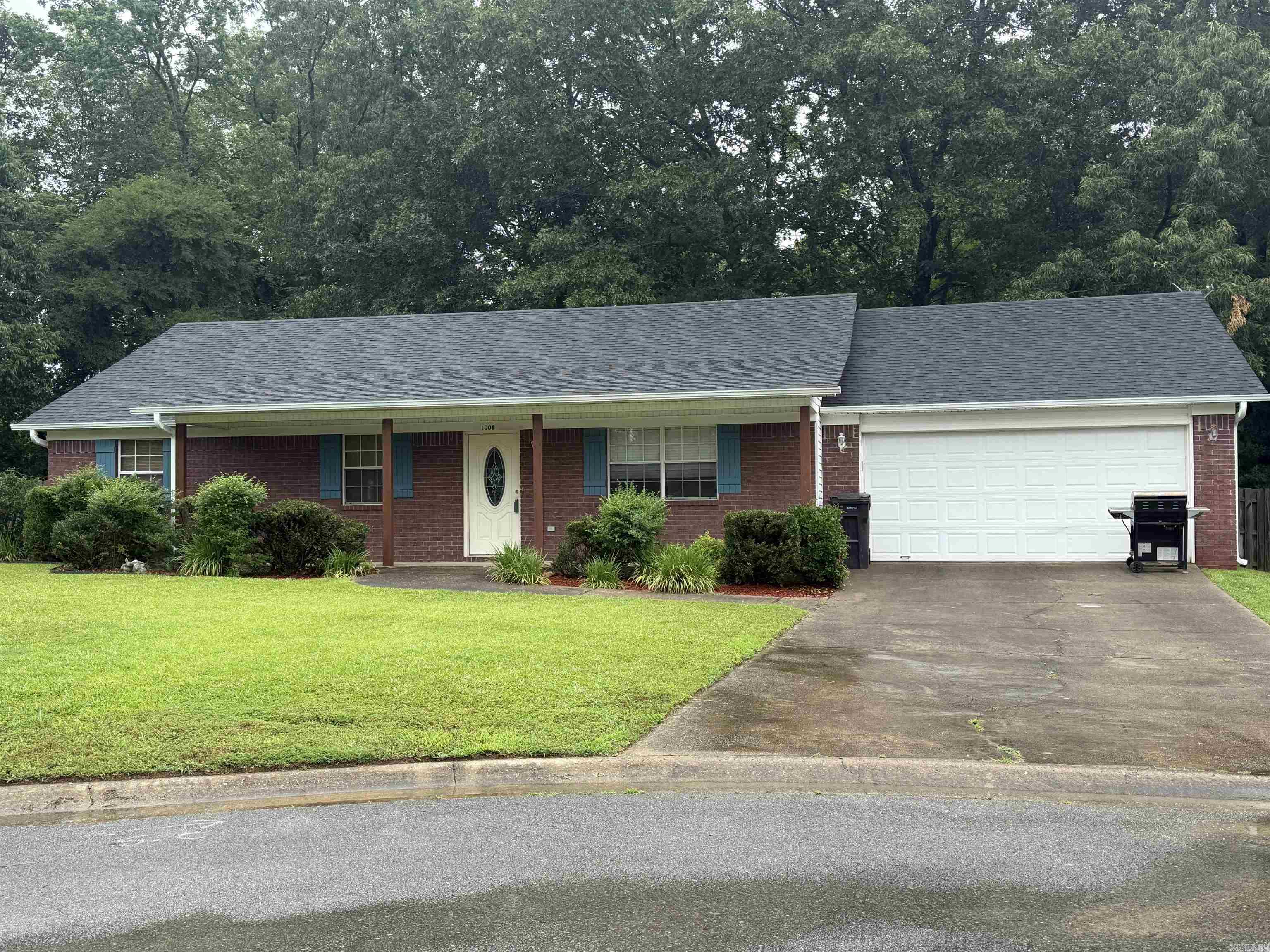 Welcome to Fox Ridge Subdivision...this charming 3 BR 2 BA home offers a perfect blend of comfort and convenience. Situated on a large cul-de-sac lot, the property provides both privacy and plenty of outdoor space. Recent updates include a brand-new roof and gutters, along with newer appliances such as the dishwasher, stove, and water heater. Additional features include spacious living areas, outdoor storage. Whether you're a first-time homebuyer or looking for an investment property, this home is a must-see!