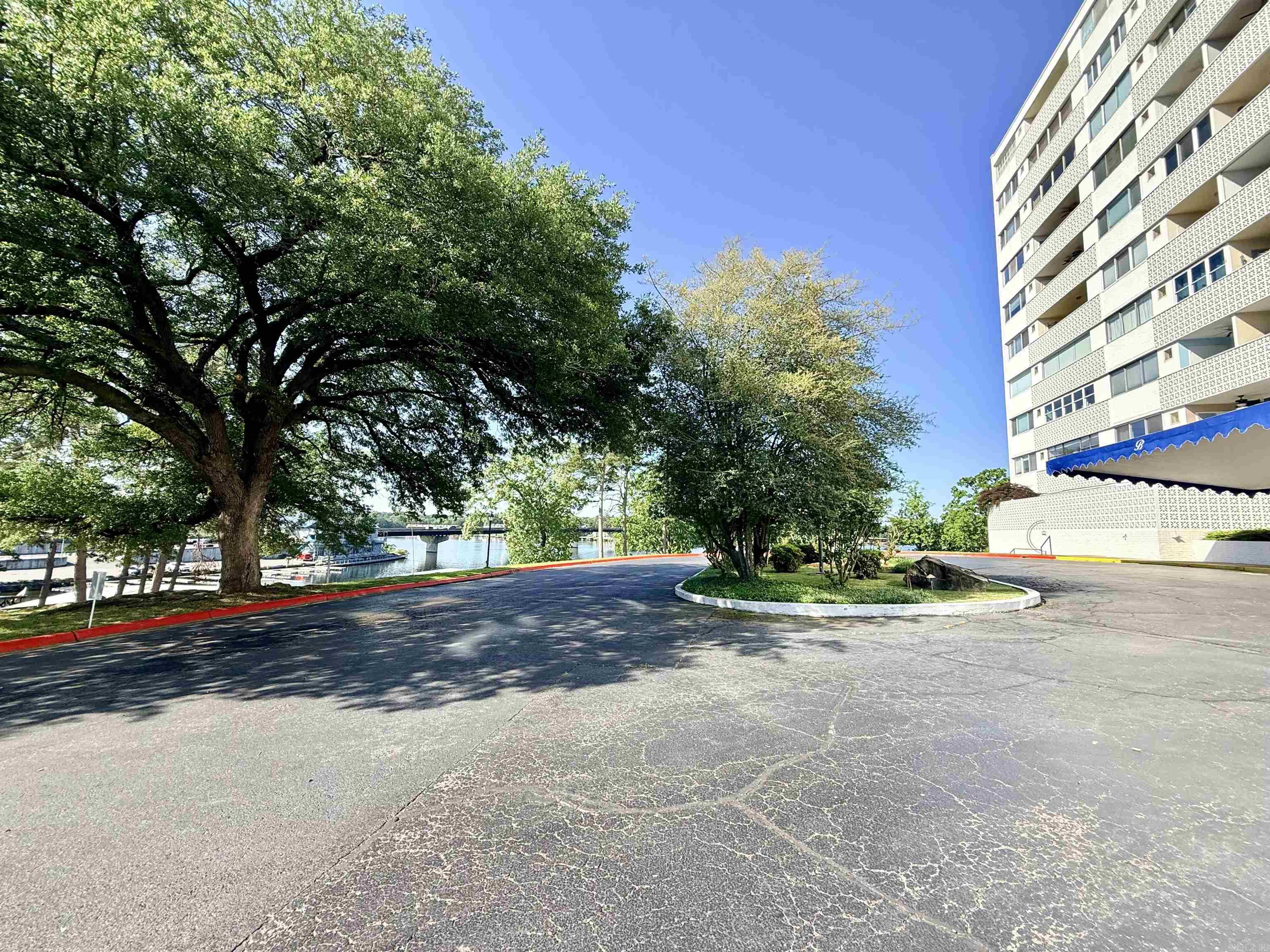 BEACON MANOR HPR - Residential