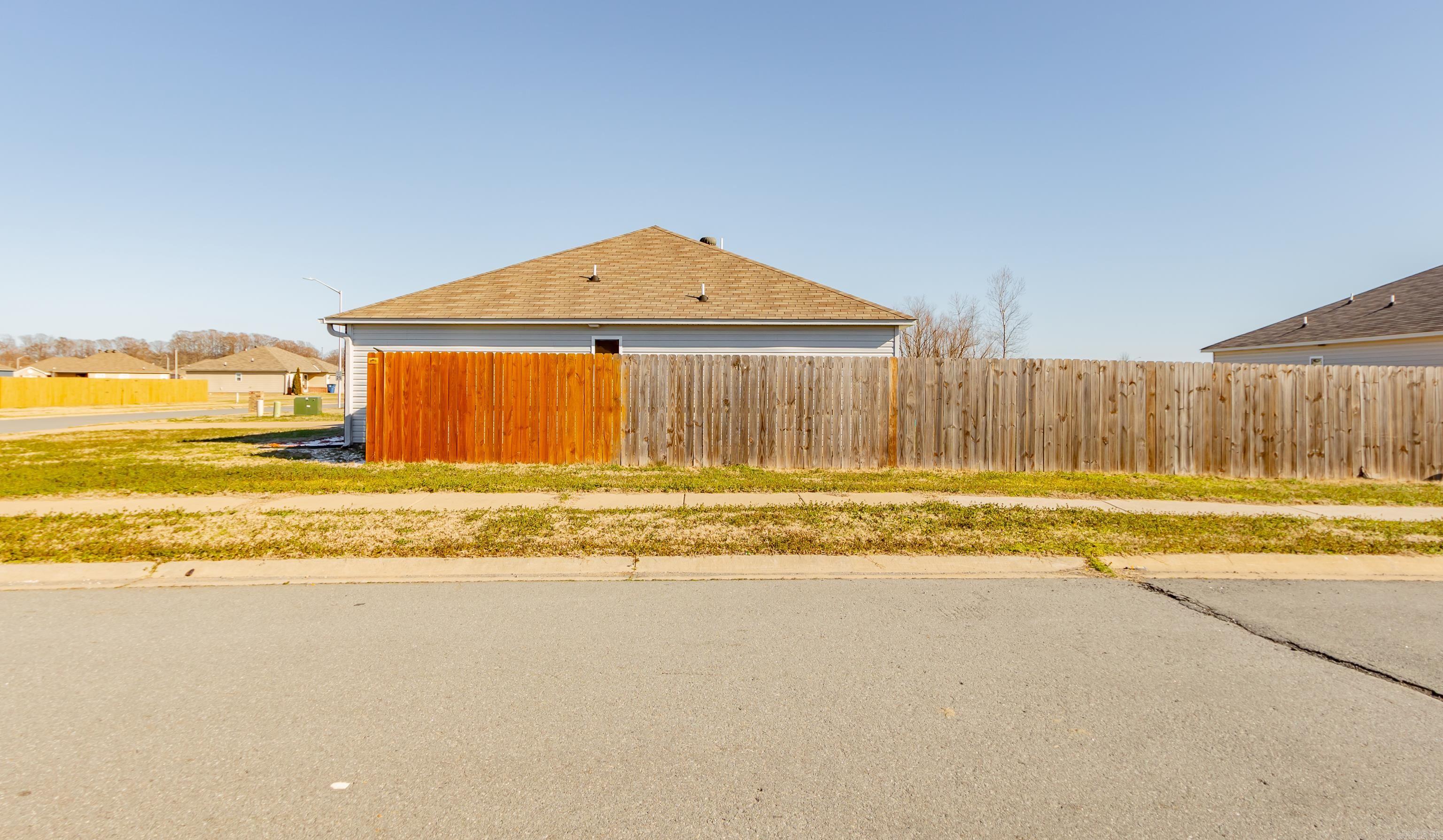 FAULKNER CROSSING - Residential