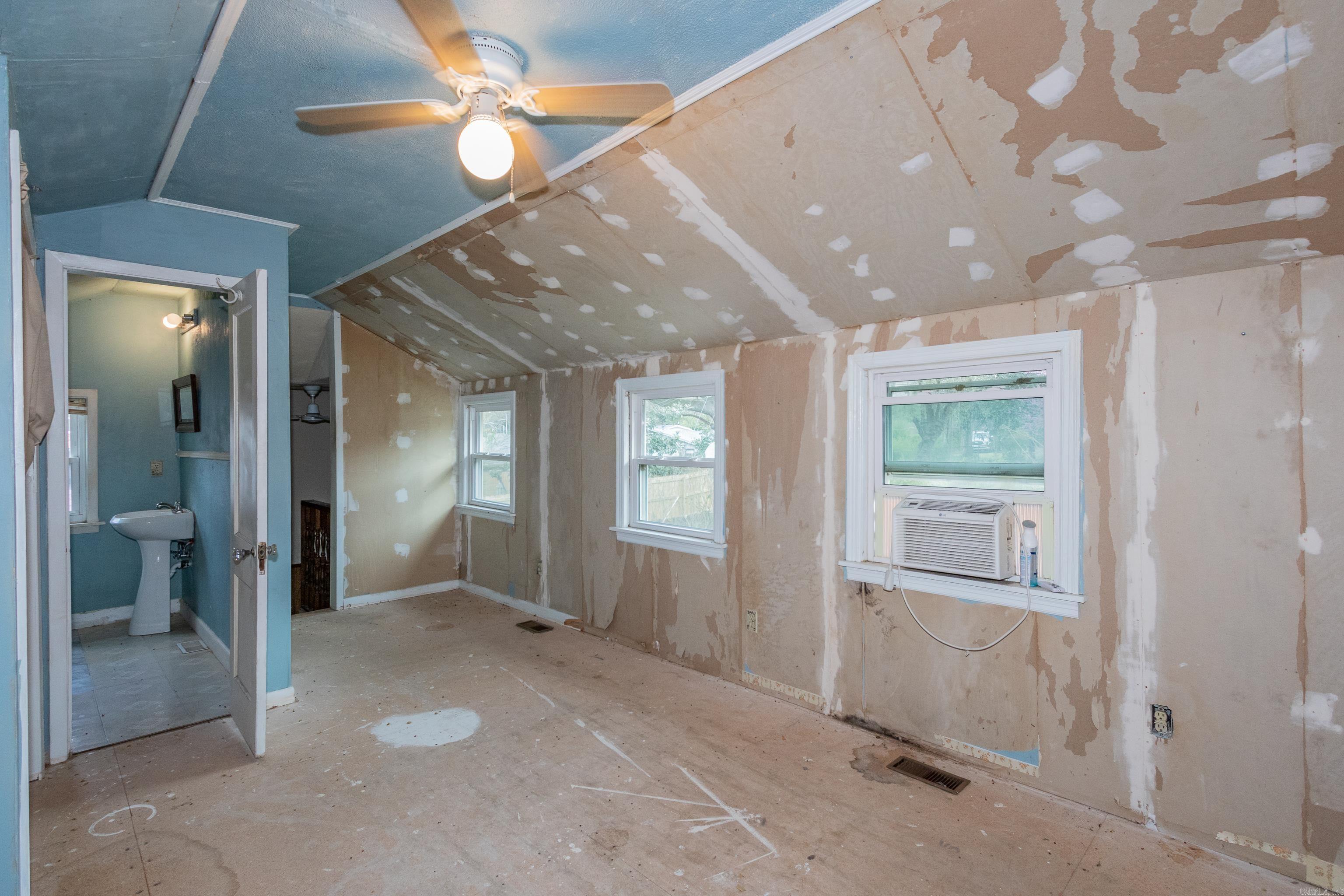 PARK HILL - Residential