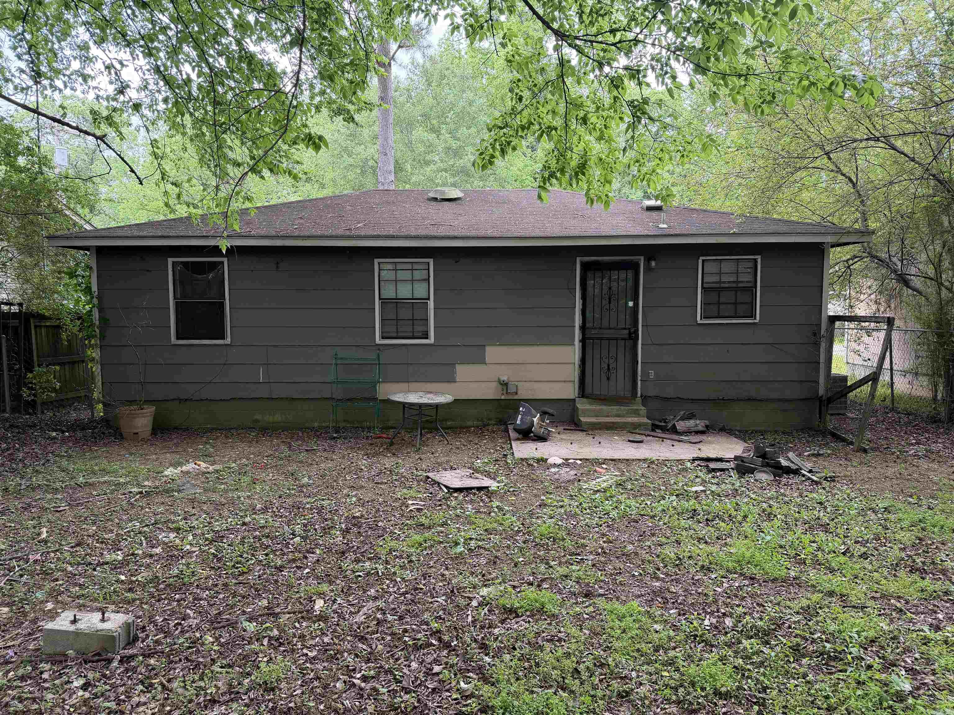 HACKBERRY KNOLL - Residential