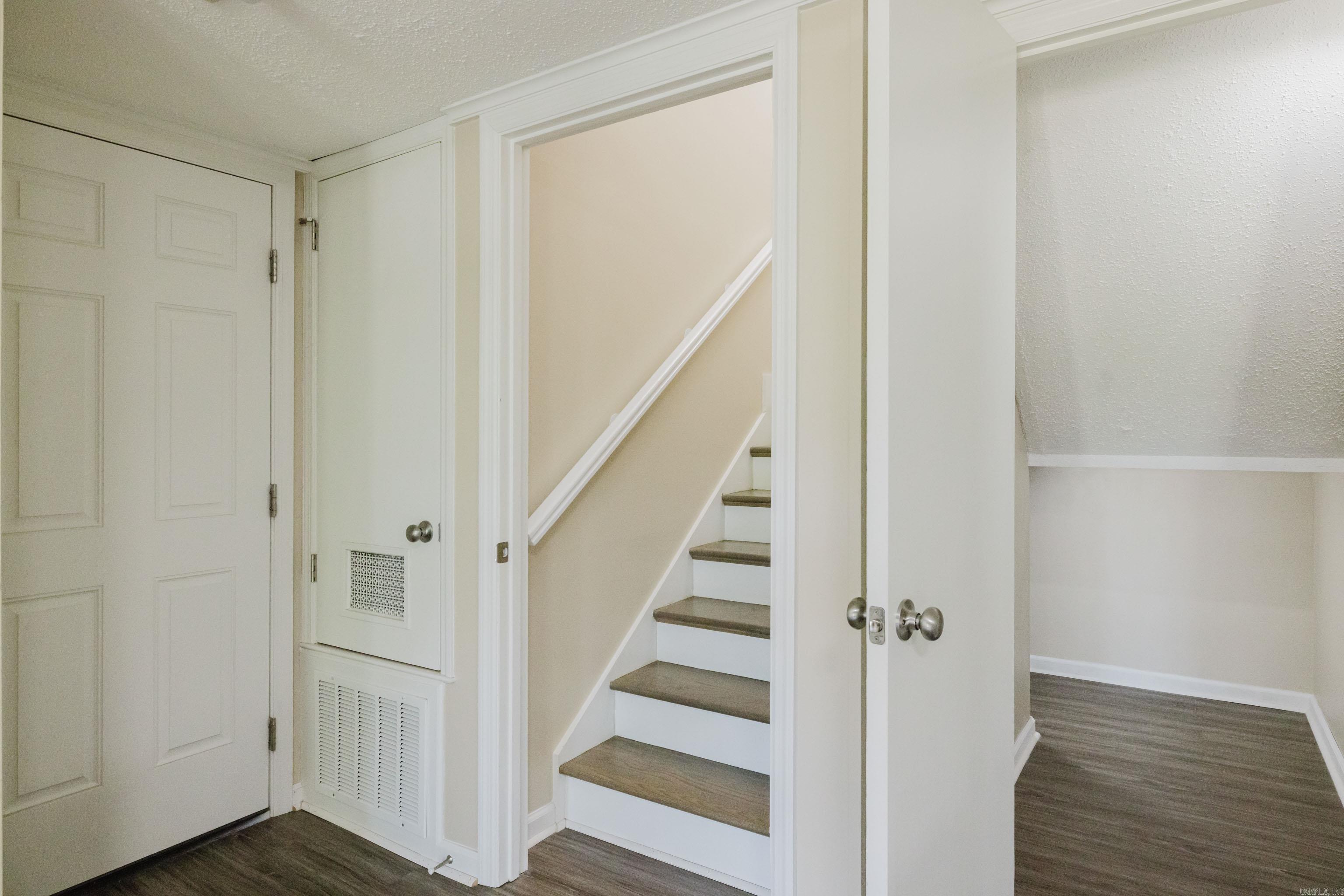 PLEASANT FOREST - Residential