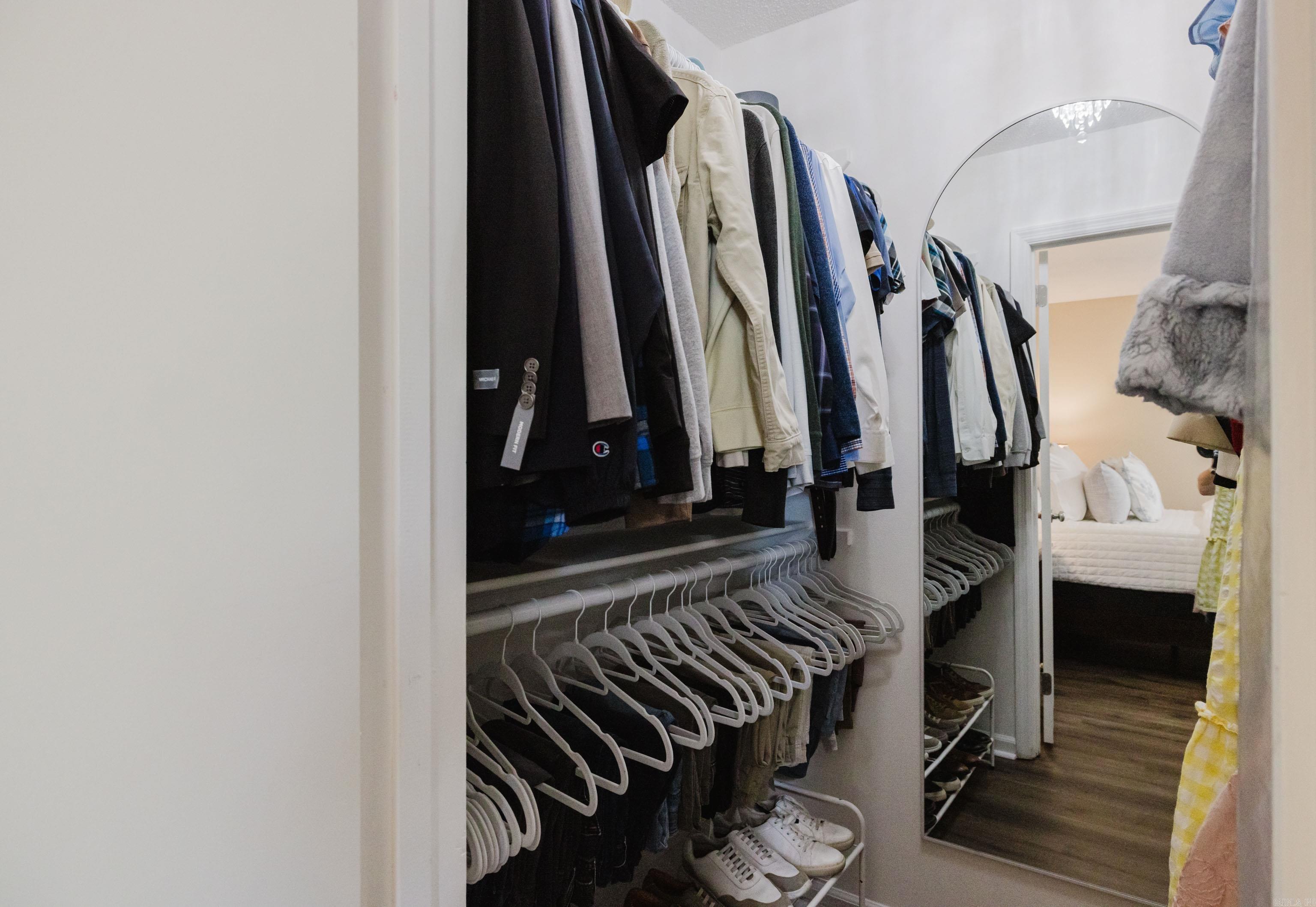 PLEASANT FOREST - Residential