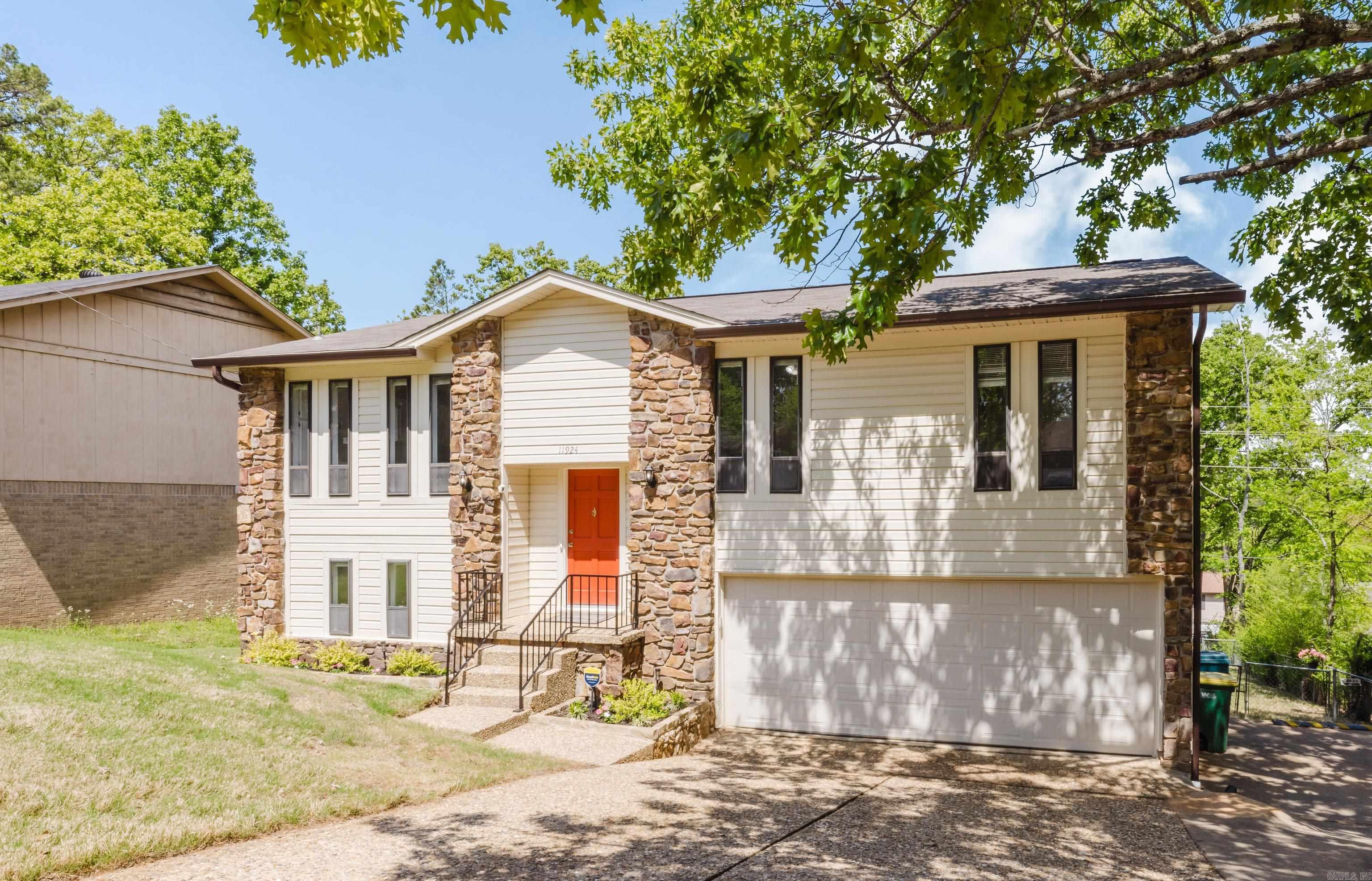 PLEASANT FOREST - Residential