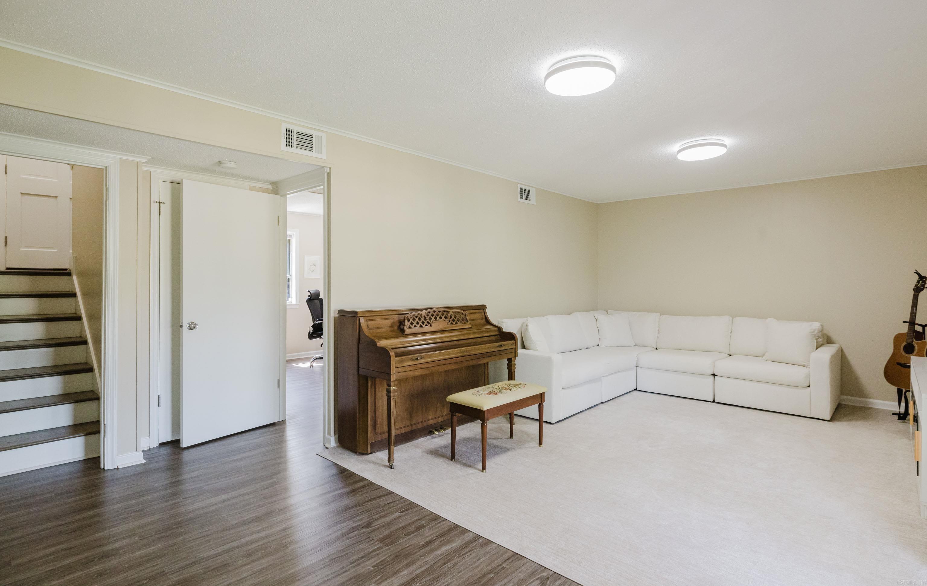 PLEASANT FOREST - Residential