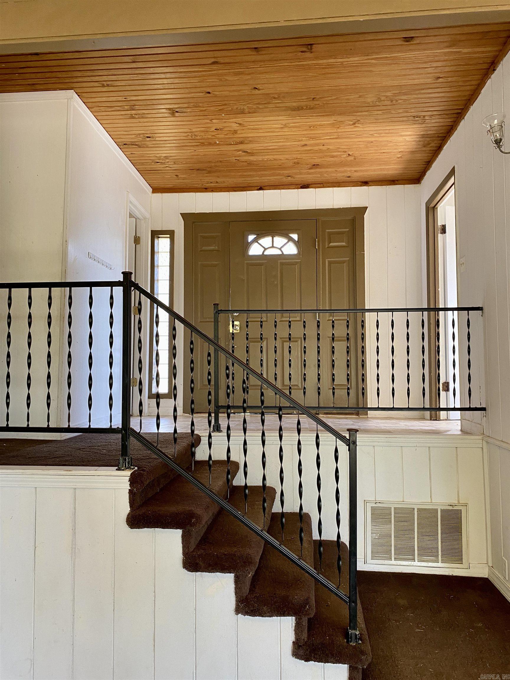 Metes & Bounds - Residential