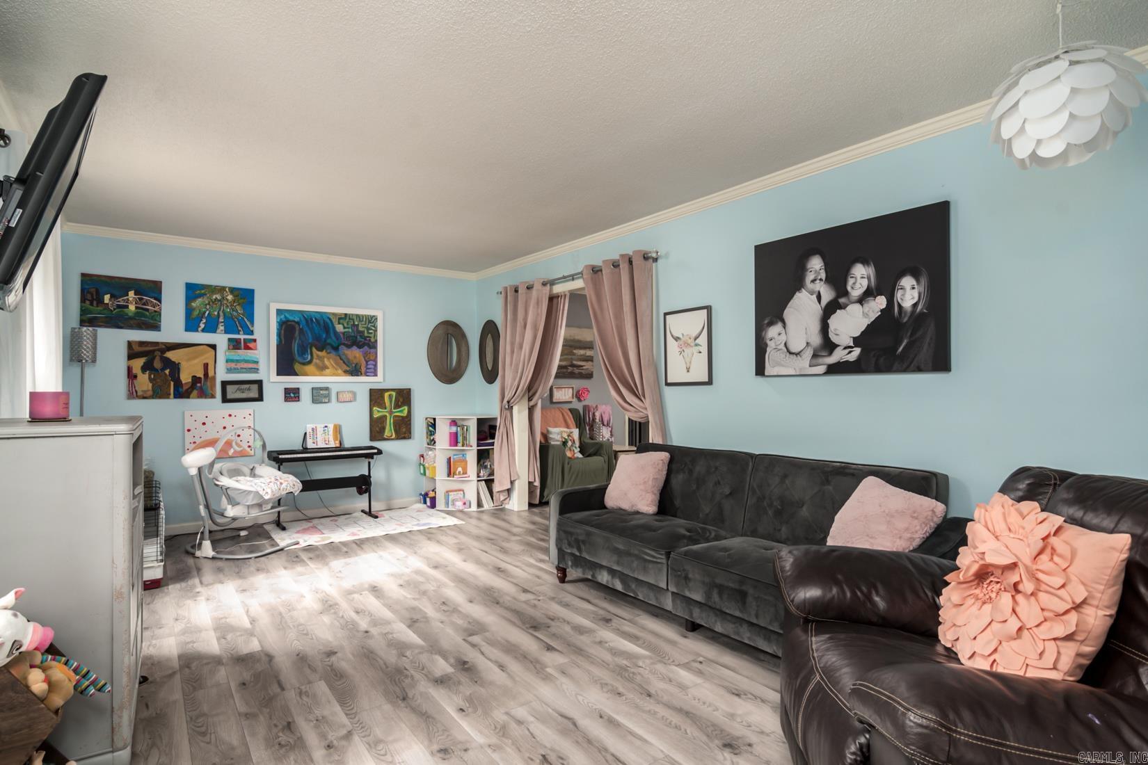 WALNUT VALLEY - Residential