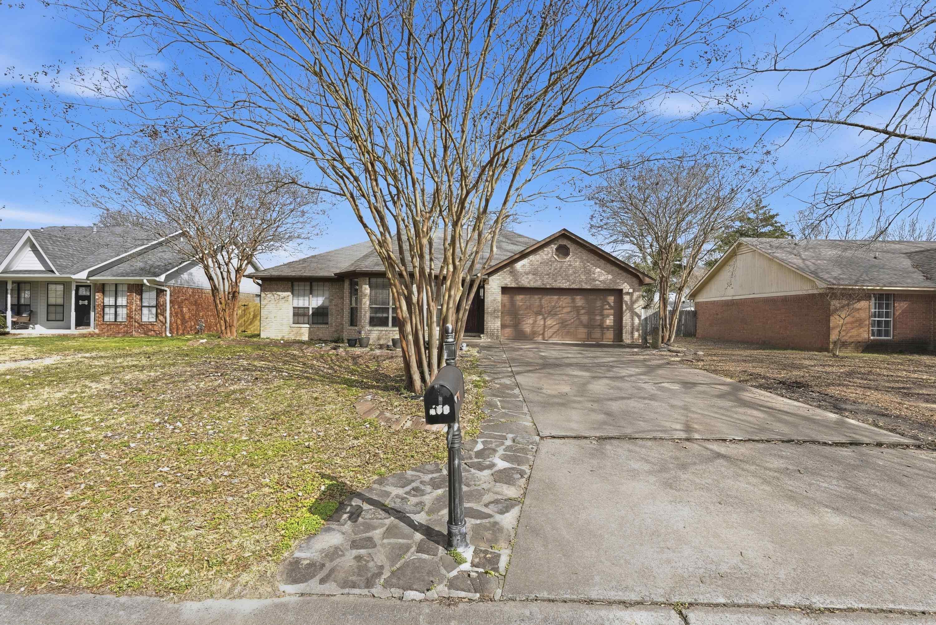 INDIAN MEADOWS - Residential