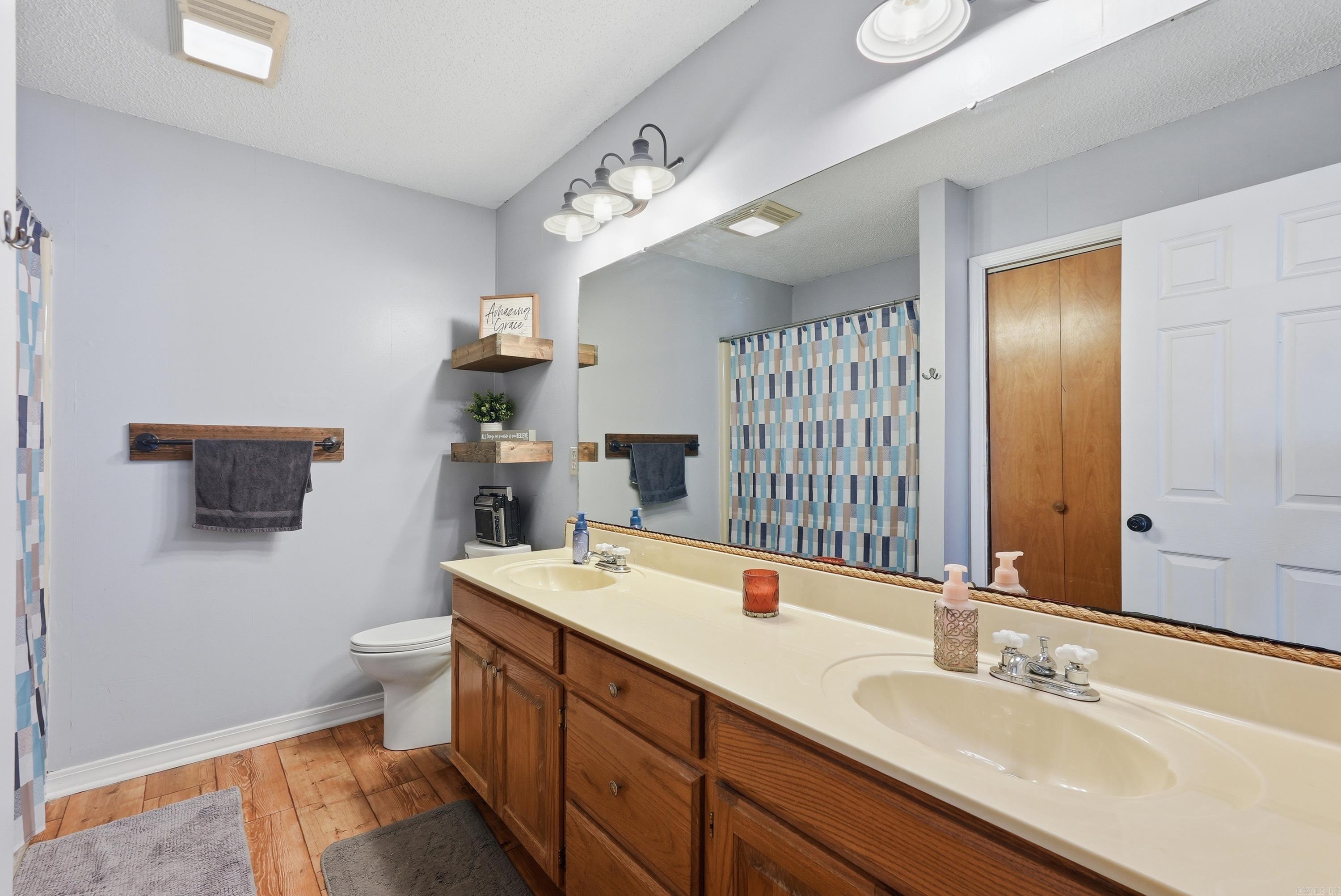 INDIAN MEADOWS - Residential