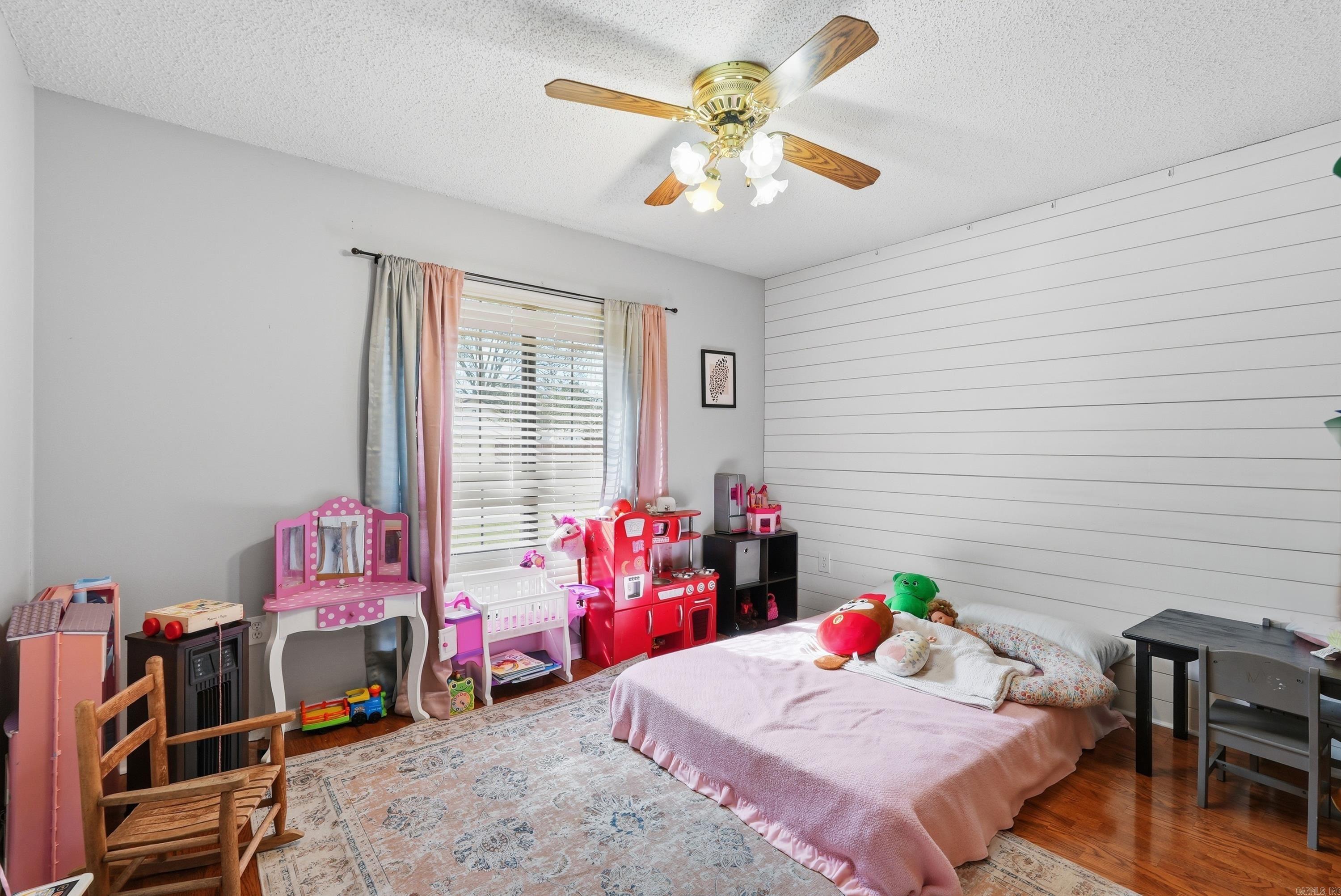 INDIAN MEADOWS - Residential