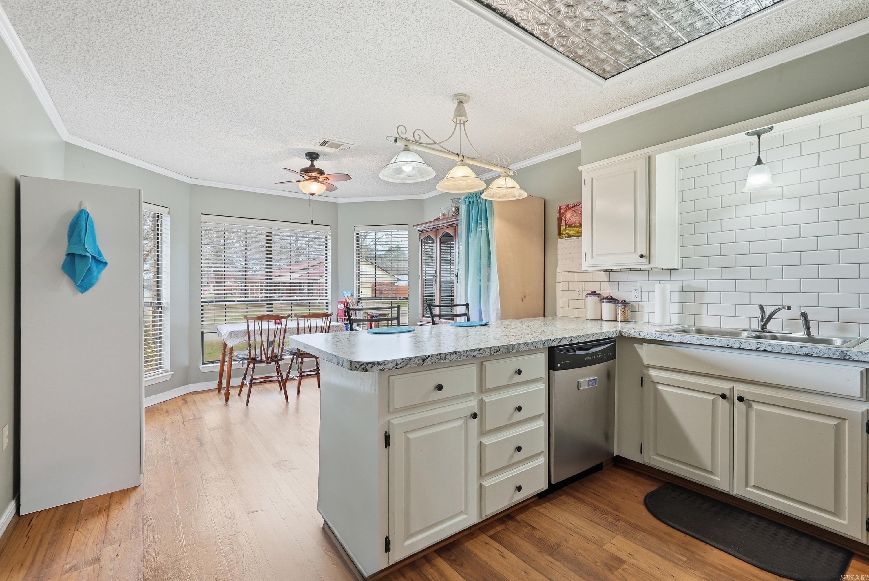 INDIAN MEADOWS - Residential