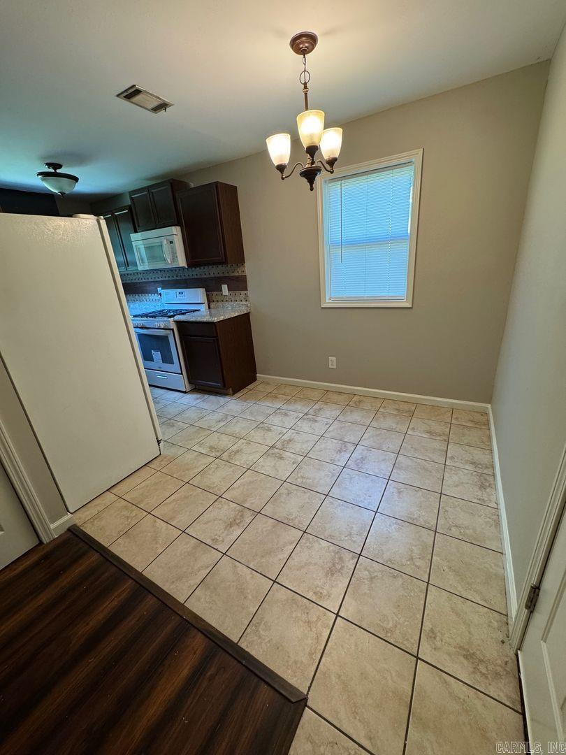 Lake Sail-EM III - Residential Lease