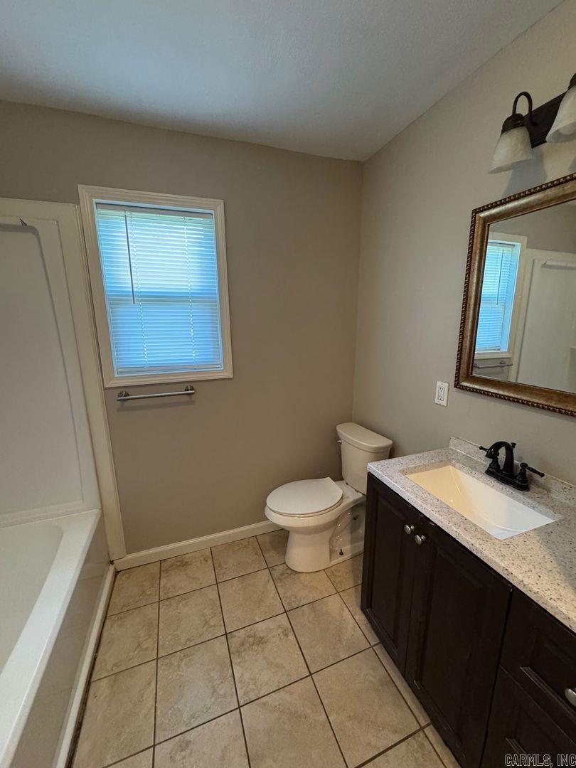 Lake Sail-EM III - Residential Lease