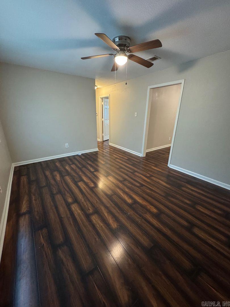 Lake Sail-EM III - Residential Lease