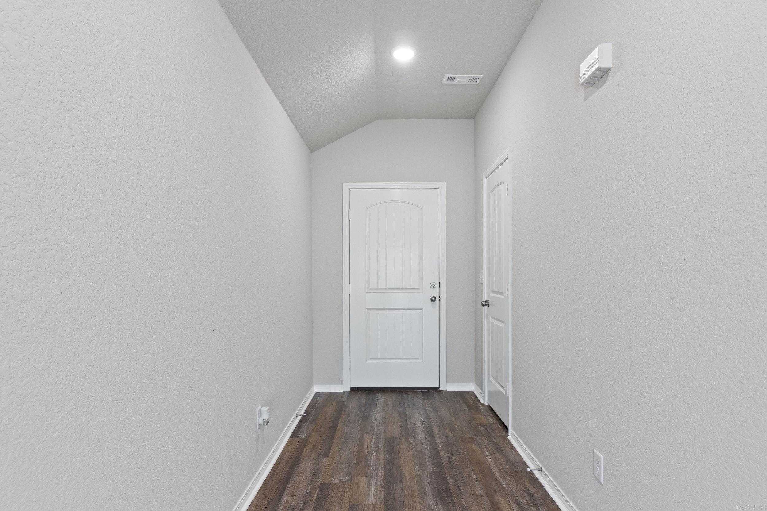 COUNTRY CLUB OF ARK THE - Residential