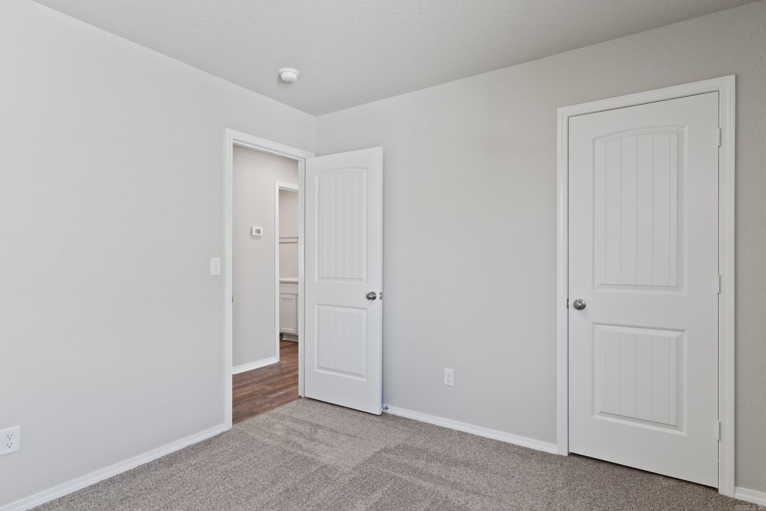 COUNTRY CLUB OF ARK THE - Residential