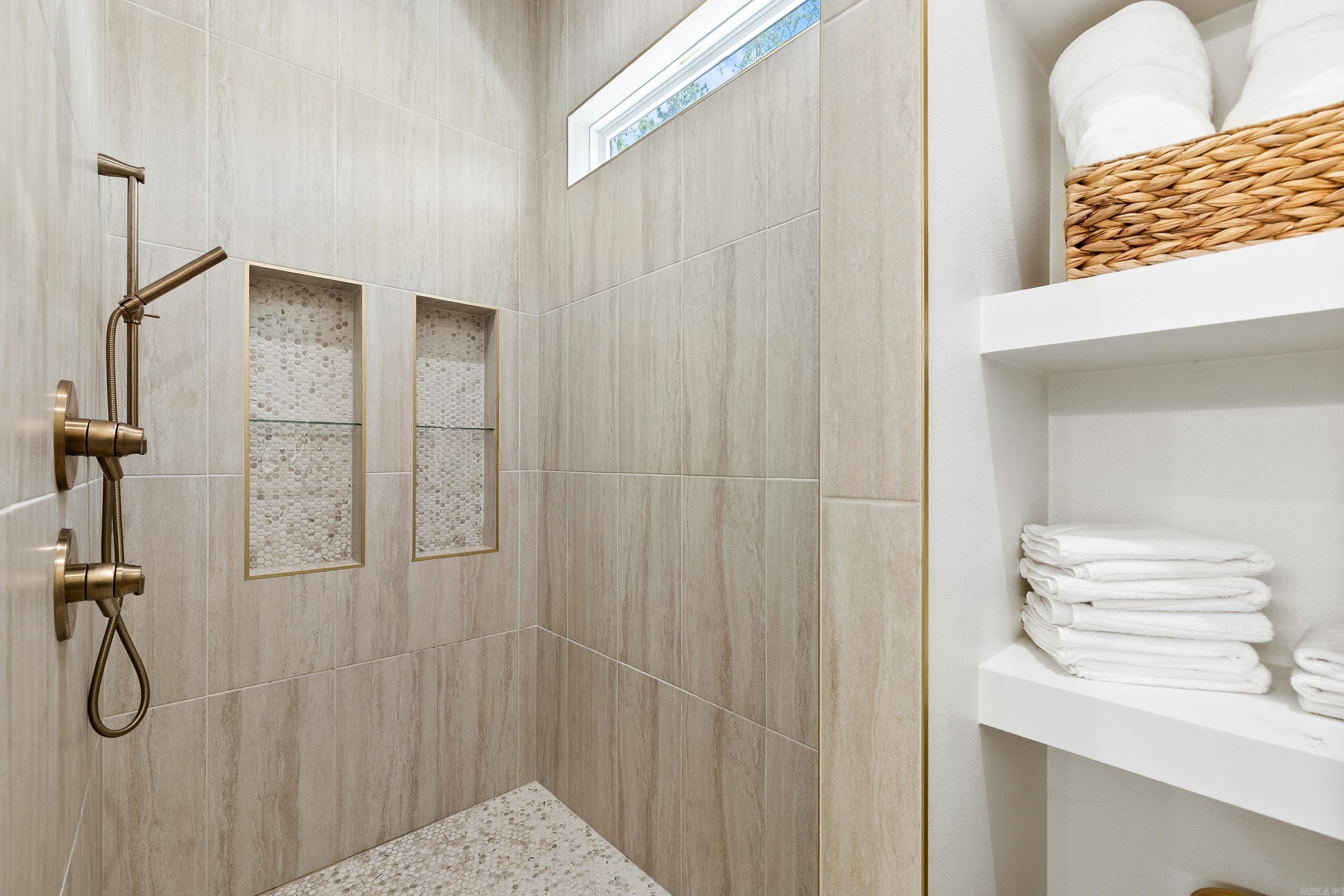 WESTRIDGE SUB - Residential