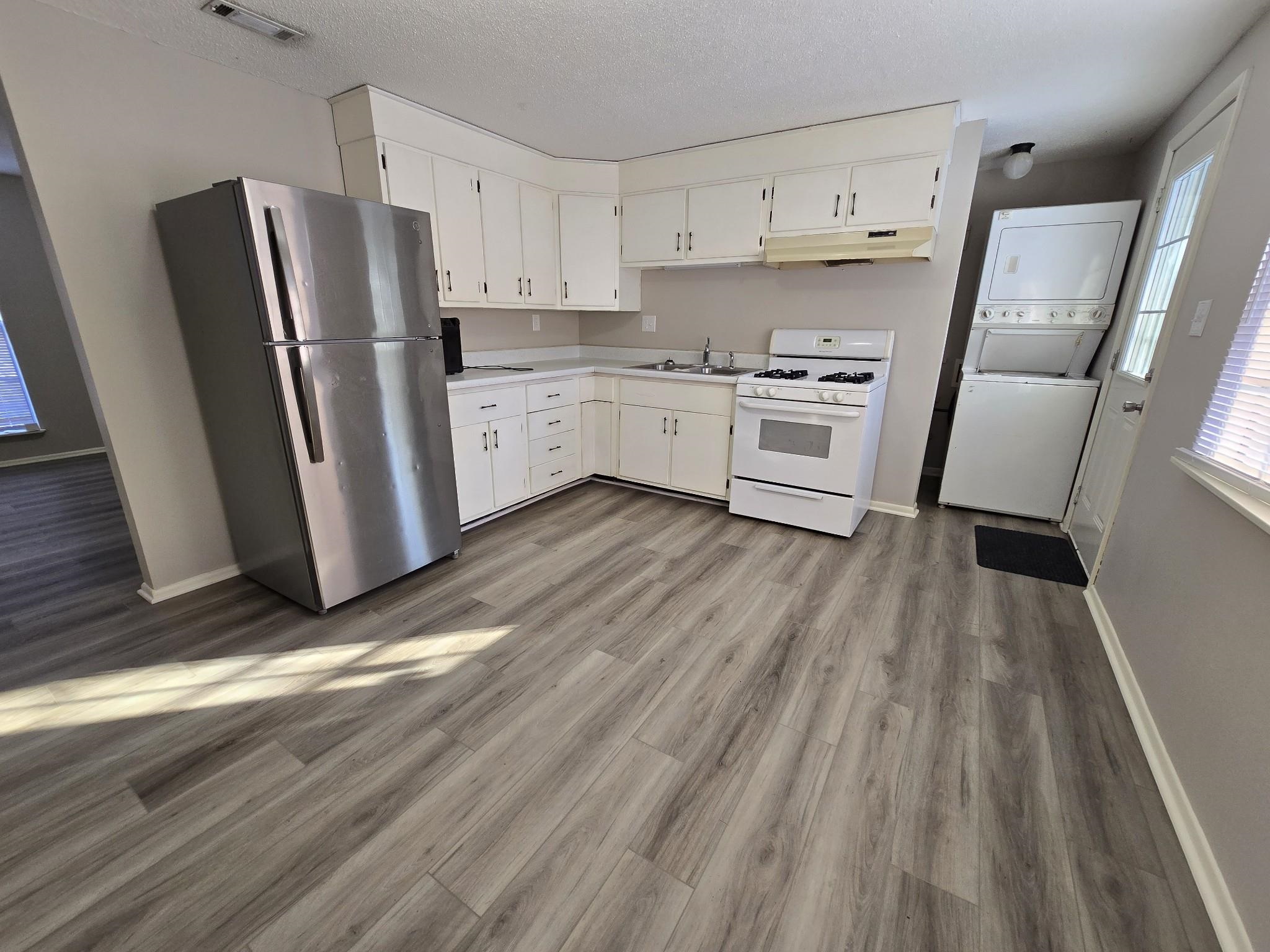 Desoto Terrace I - Residential Lease