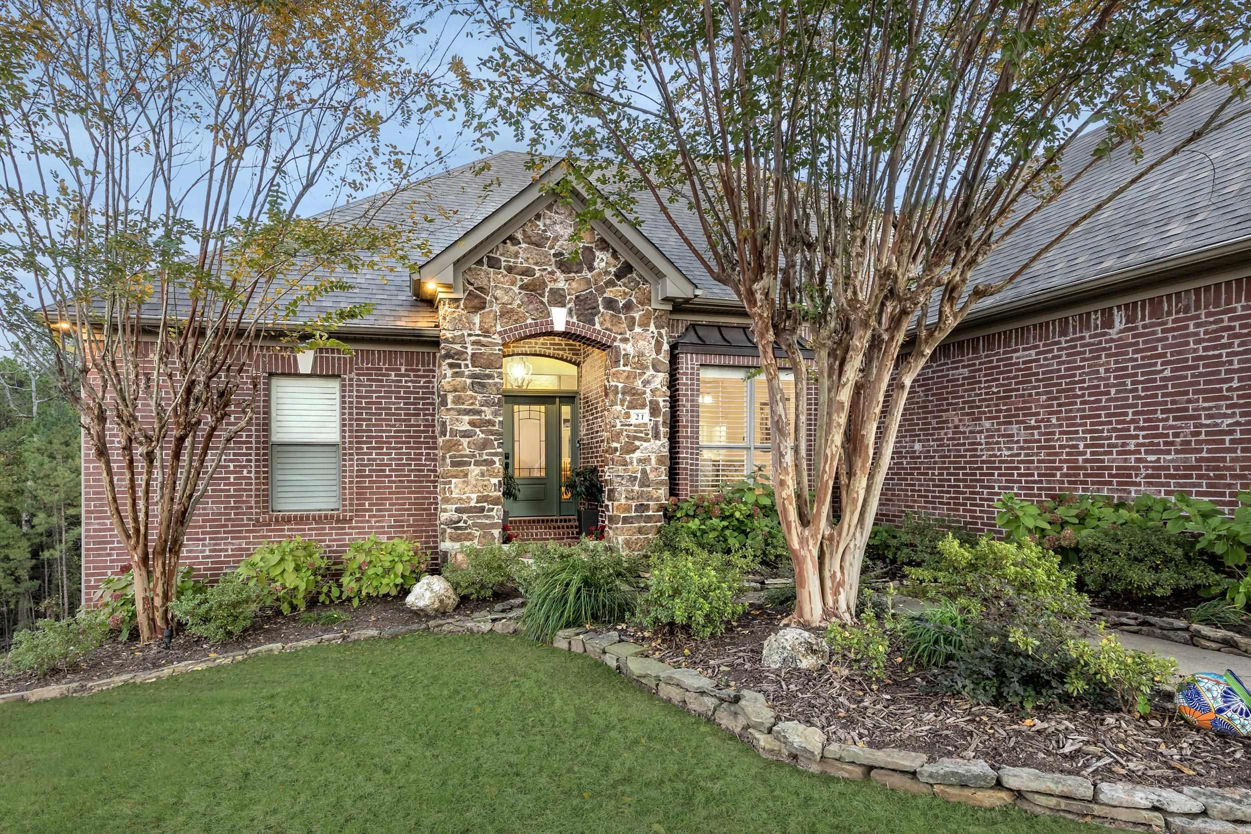 CHENAL VALLEY EPERNAY PLACE - Residential