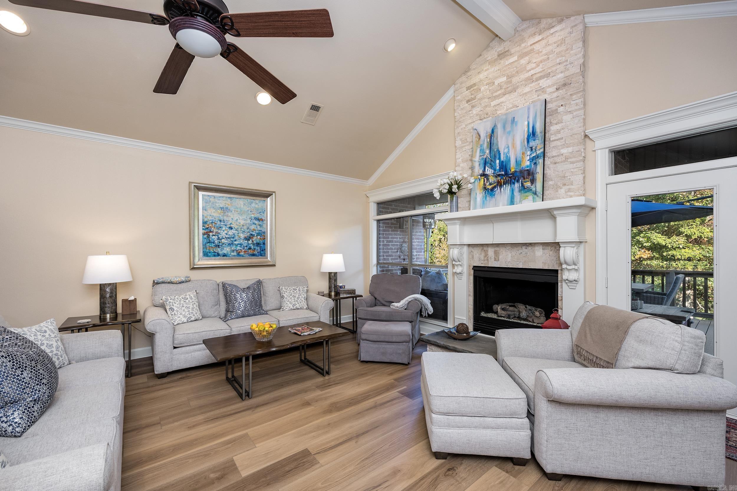 CHENAL VALLEY EPERNAY PLACE - Residential