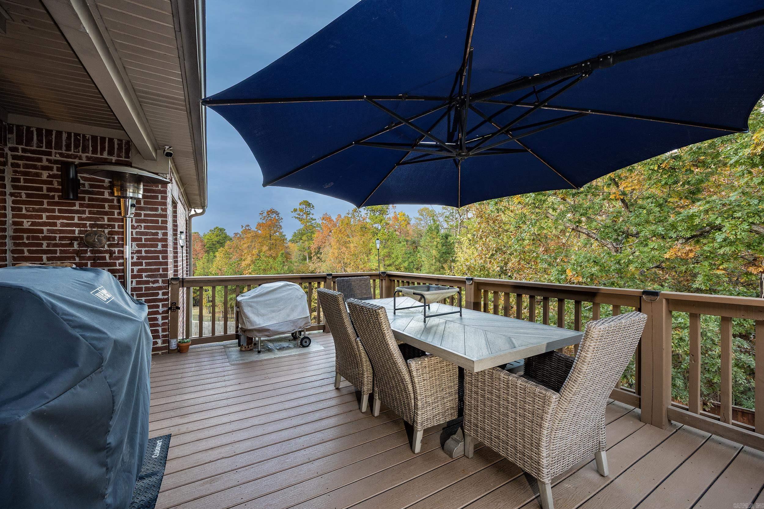 CHENAL VALLEY EPERNAY PLACE - Residential