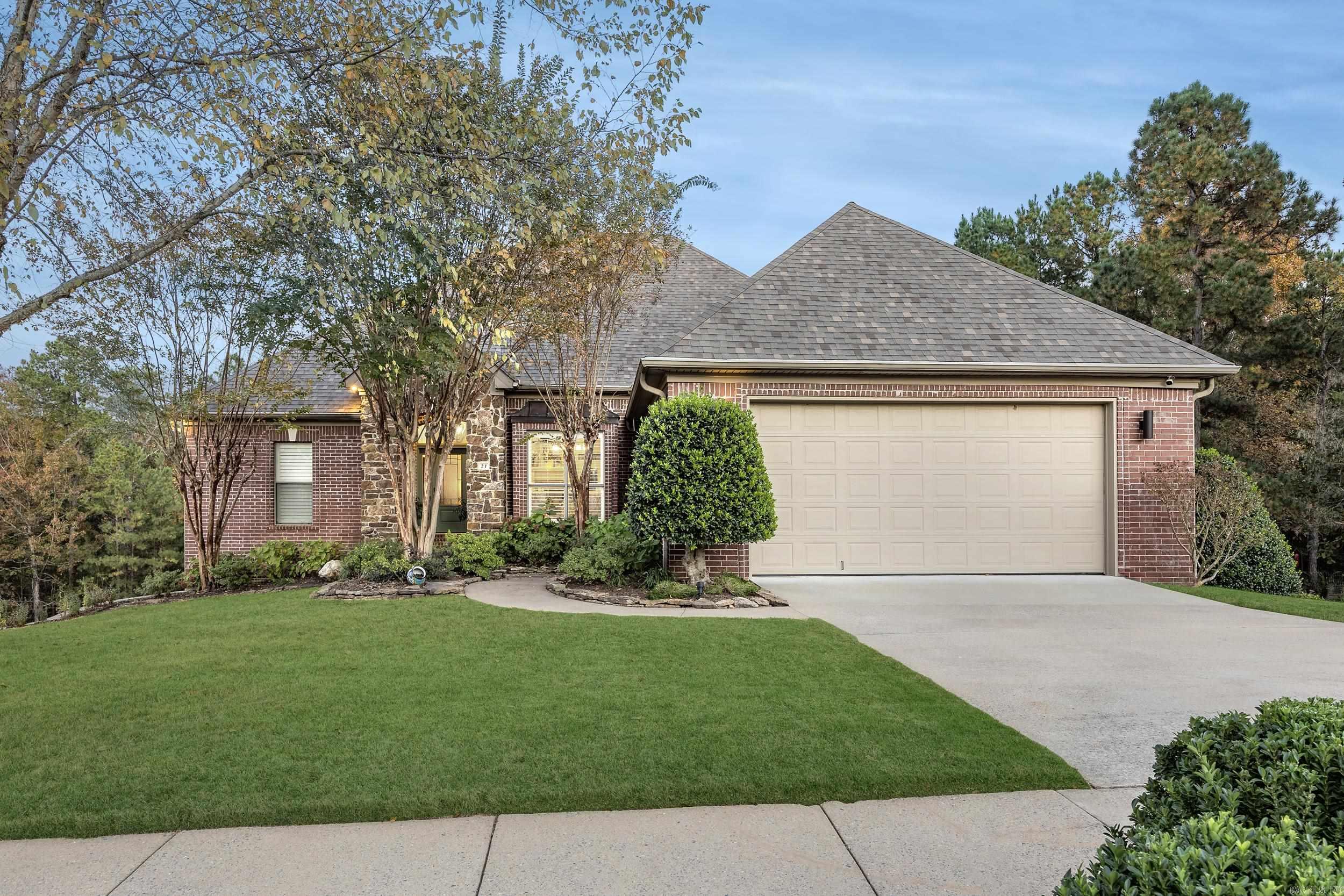 CHENAL VALLEY EPERNAY PLACE - Residential