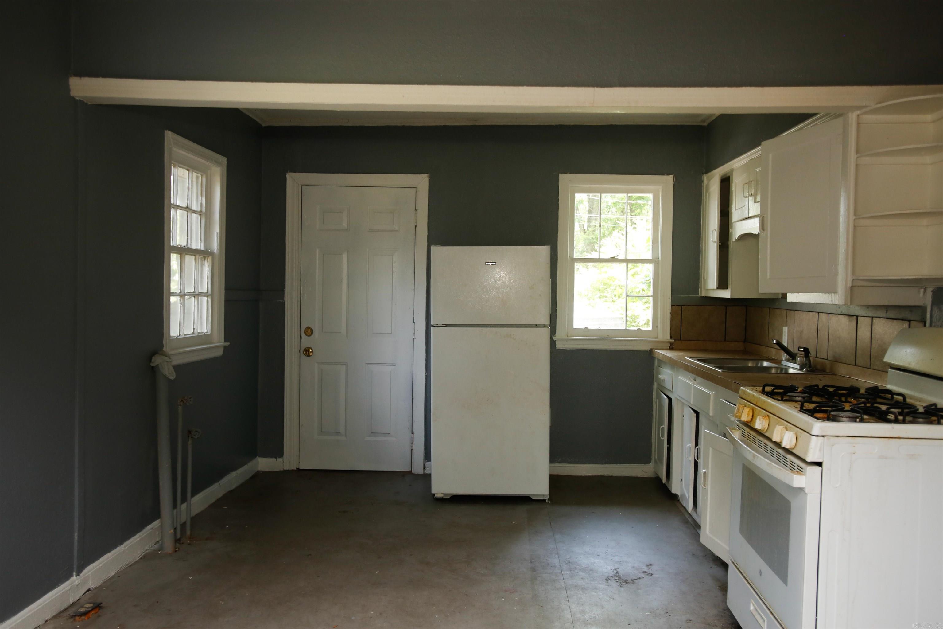 AUSTIN & TAYLOR ADDITION - Residential