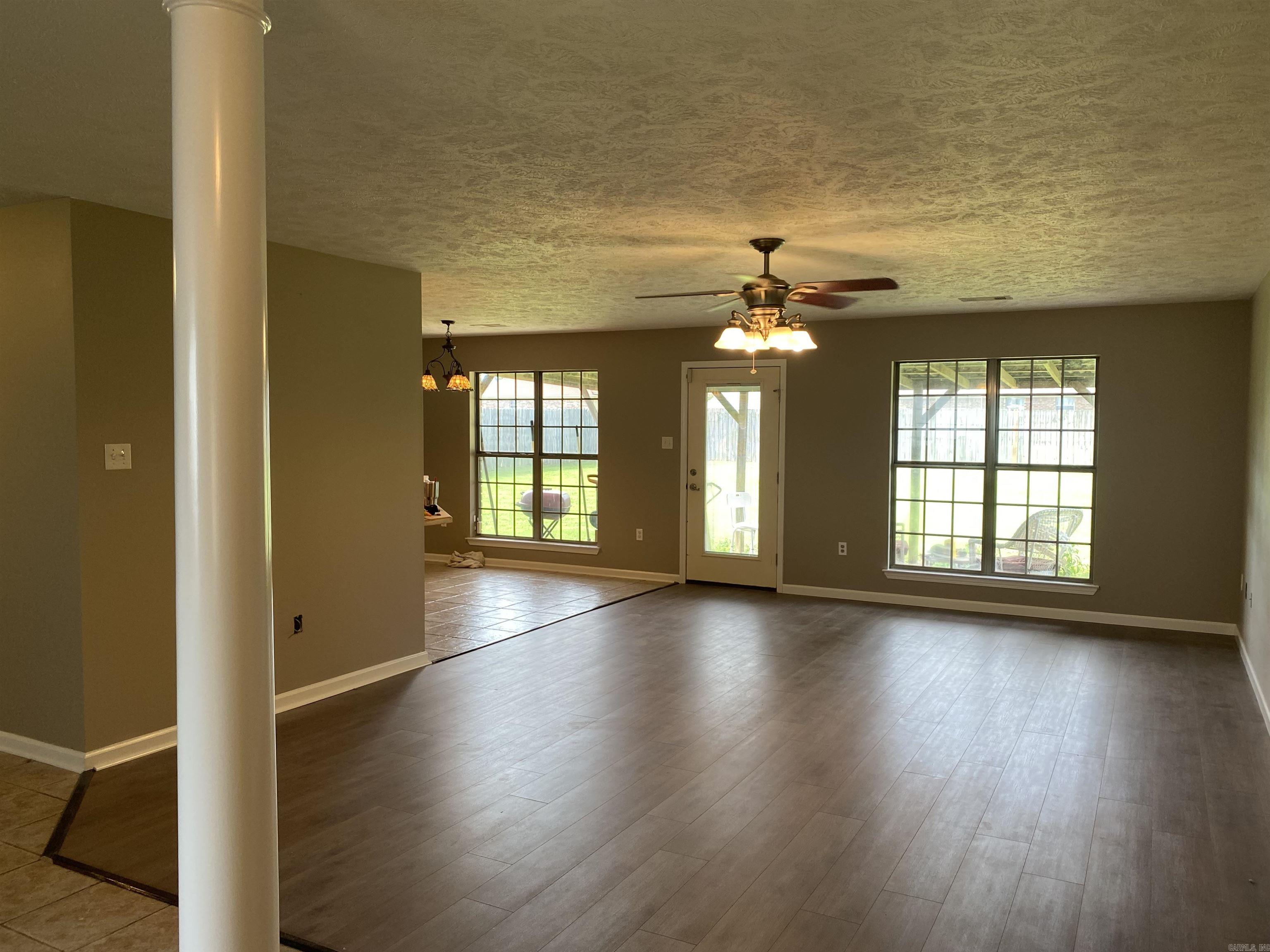 DOVE CREEK - Residential