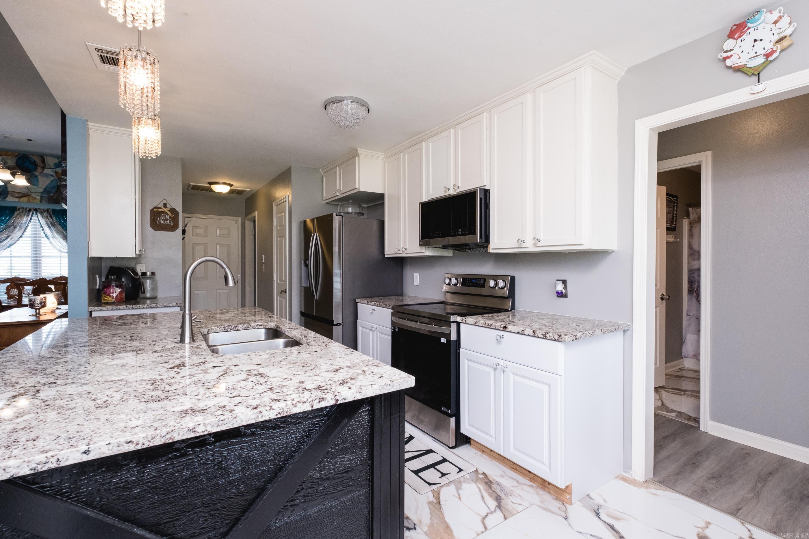 STONE LINKS ADDN - Residential