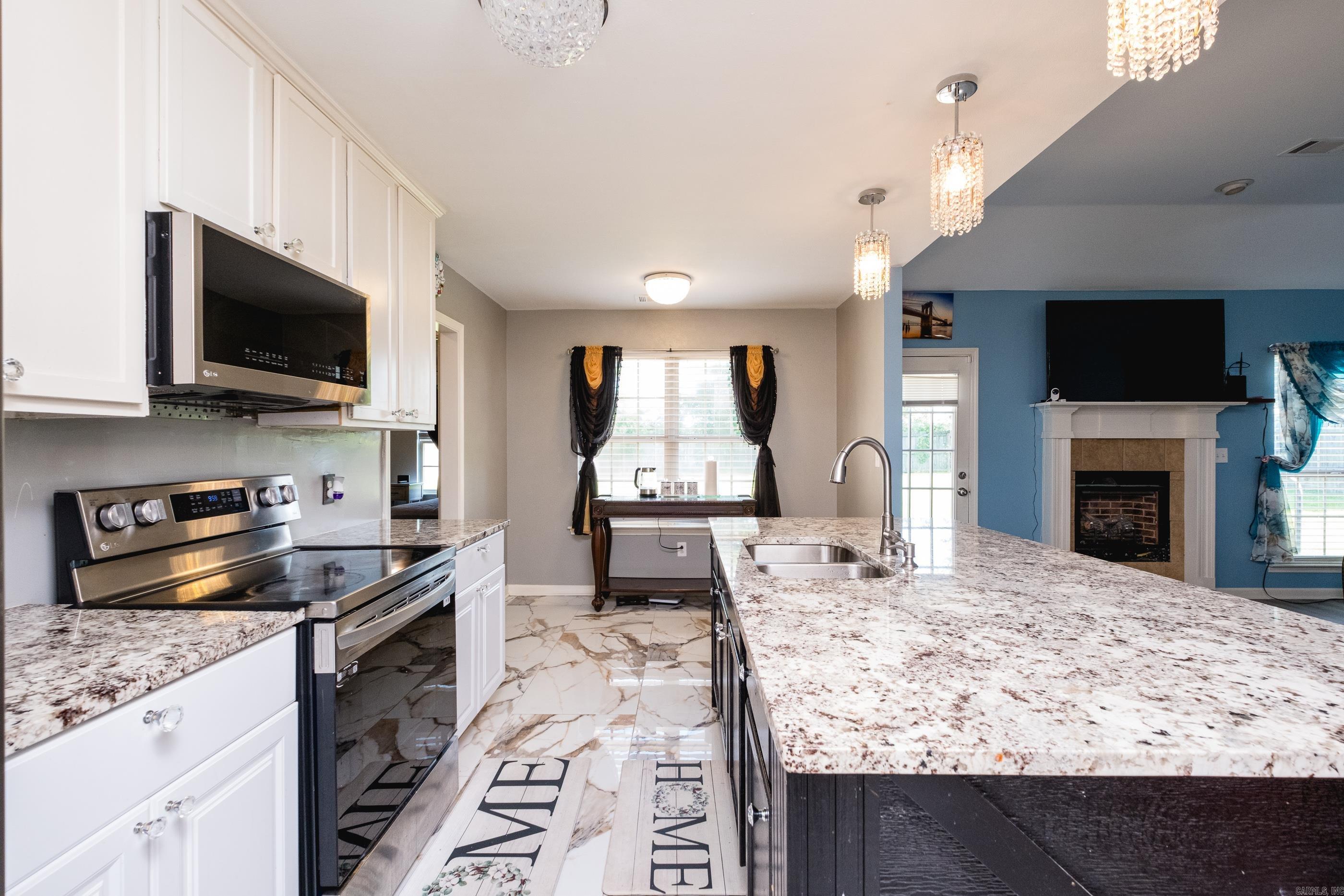 STONE LINKS ADDN - Residential